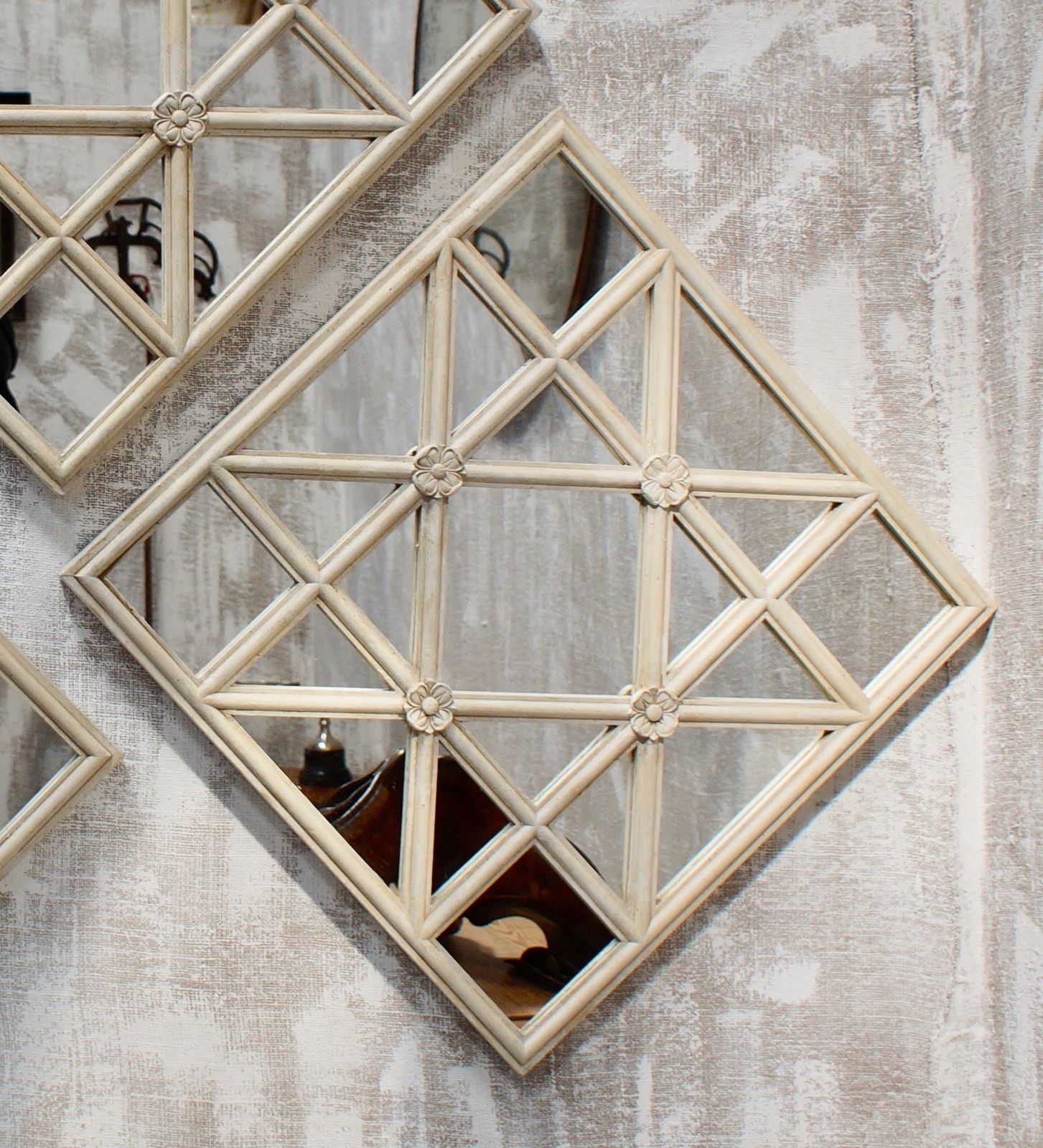 photo vintage Scottish Turn Of The Century Astra Glaze Window Mirror