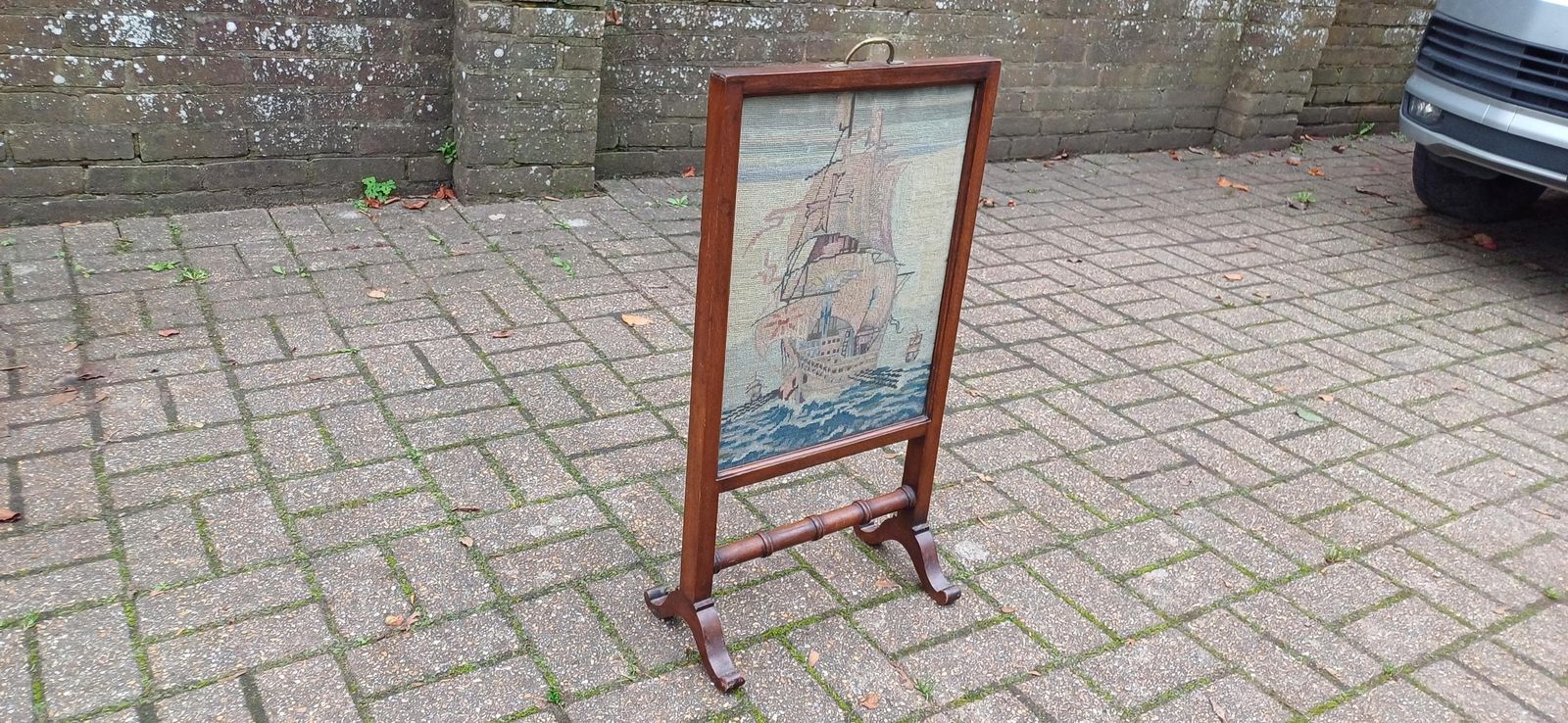 Stunning Top Quality Mahogany Glazed Fire Screen With Galleon Tapestry Unusually Thin Perfect For Smaller Fireplace. photo furniture