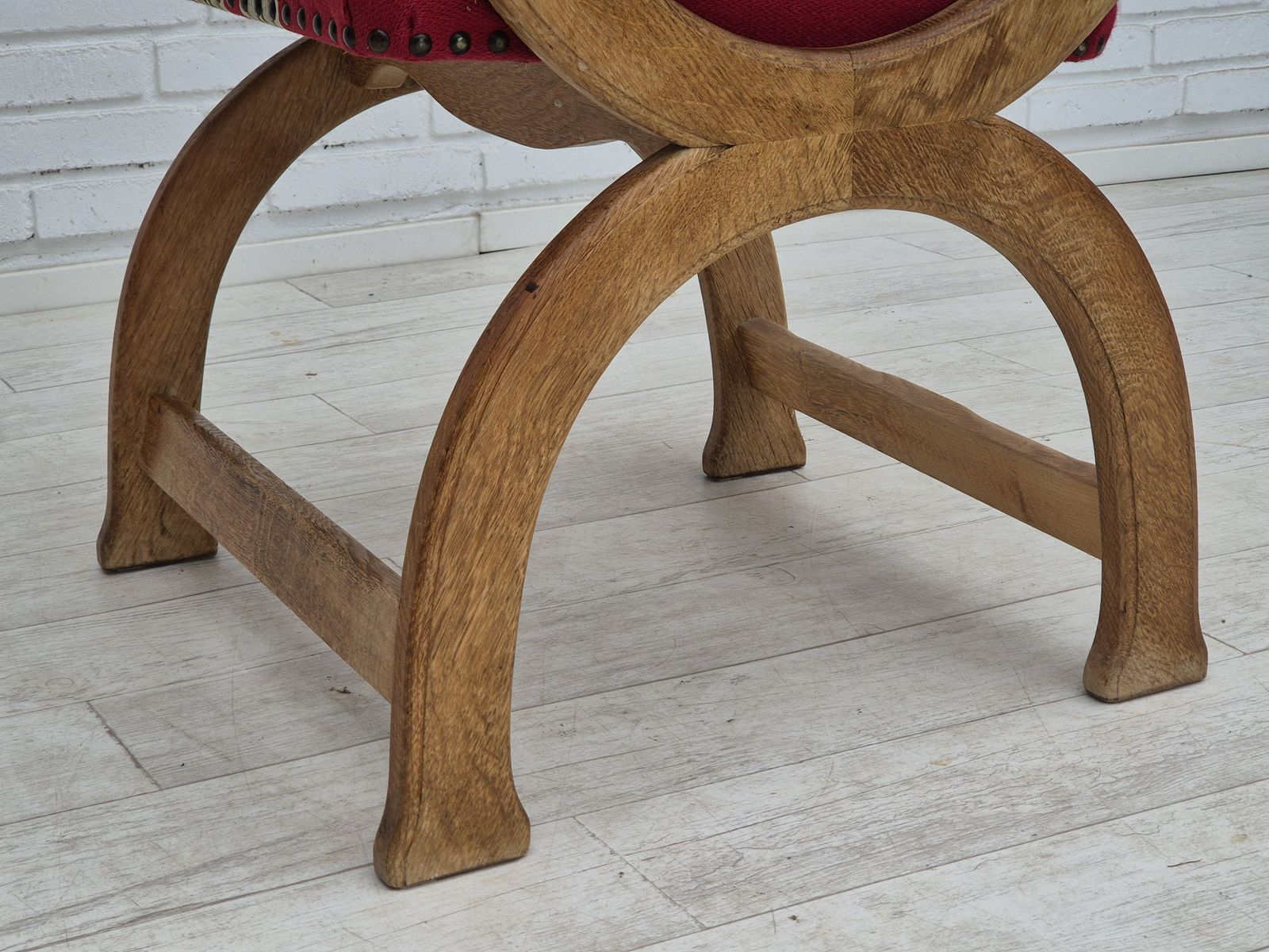 photo vinterior 1960s, Danish Armchair, Original Condition, Furniture Wool, Oak Wood.