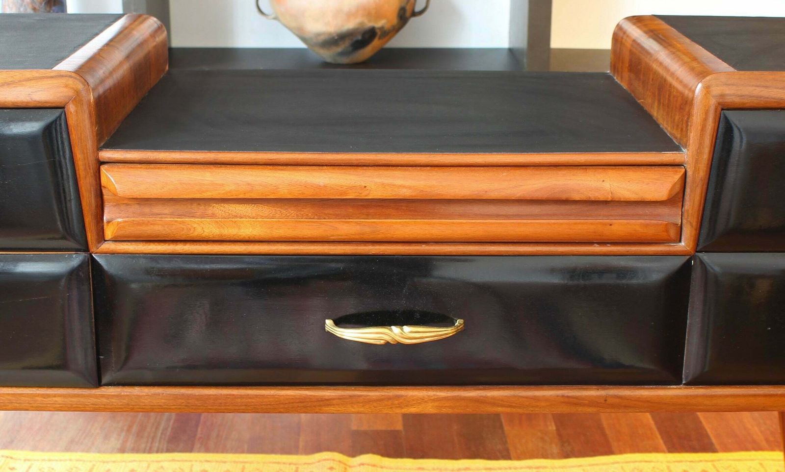 Mid Century Italian Console Table By The Consorzio La Permanente Mobili (Circa 1960s) photo vinterior