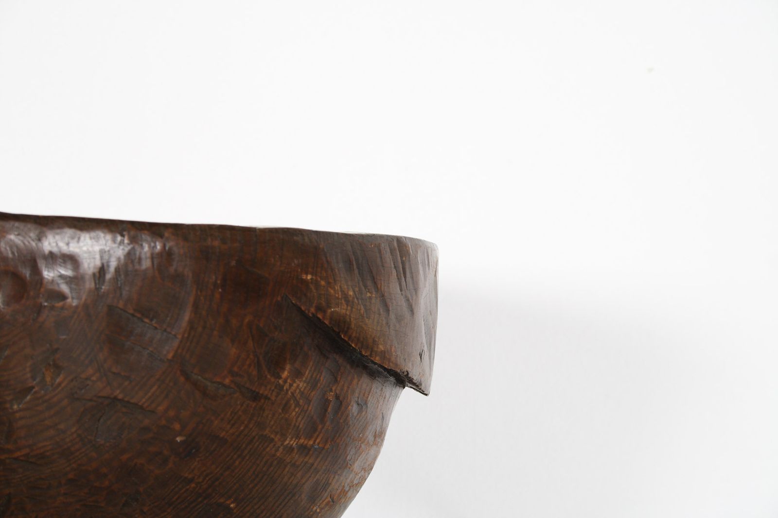 photo vintage A Very Large Primitive Hand Carved Antique Wooden Bowl Mortar And Pestle