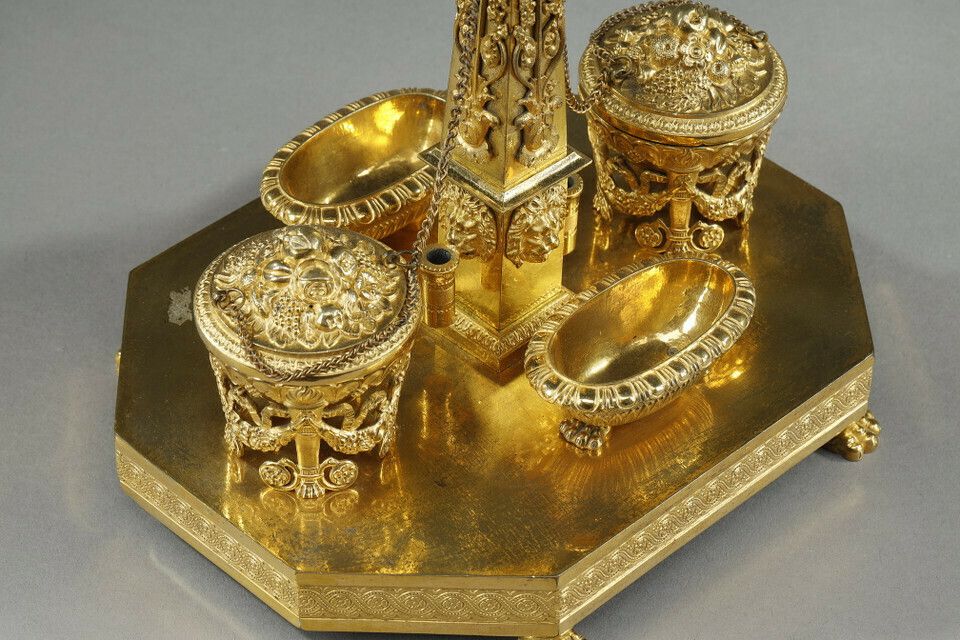 photo vintage Empire Period Gilt Bronze Obelisk Inkwell