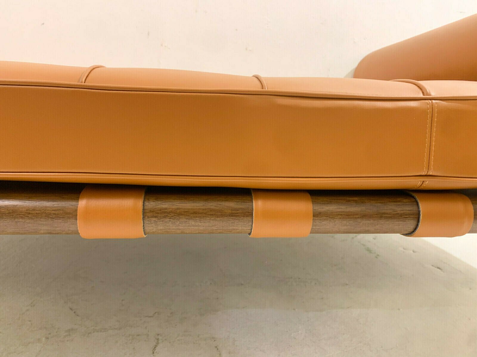 Mid Century "Barcelona" Daybed By Ludwig Mies Van Der Rohe For Knoll photo vintage