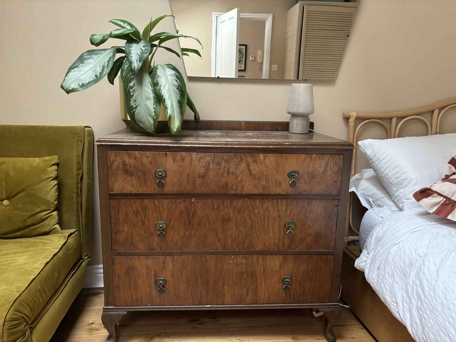 Antique Mahogany Chest Of Drawers