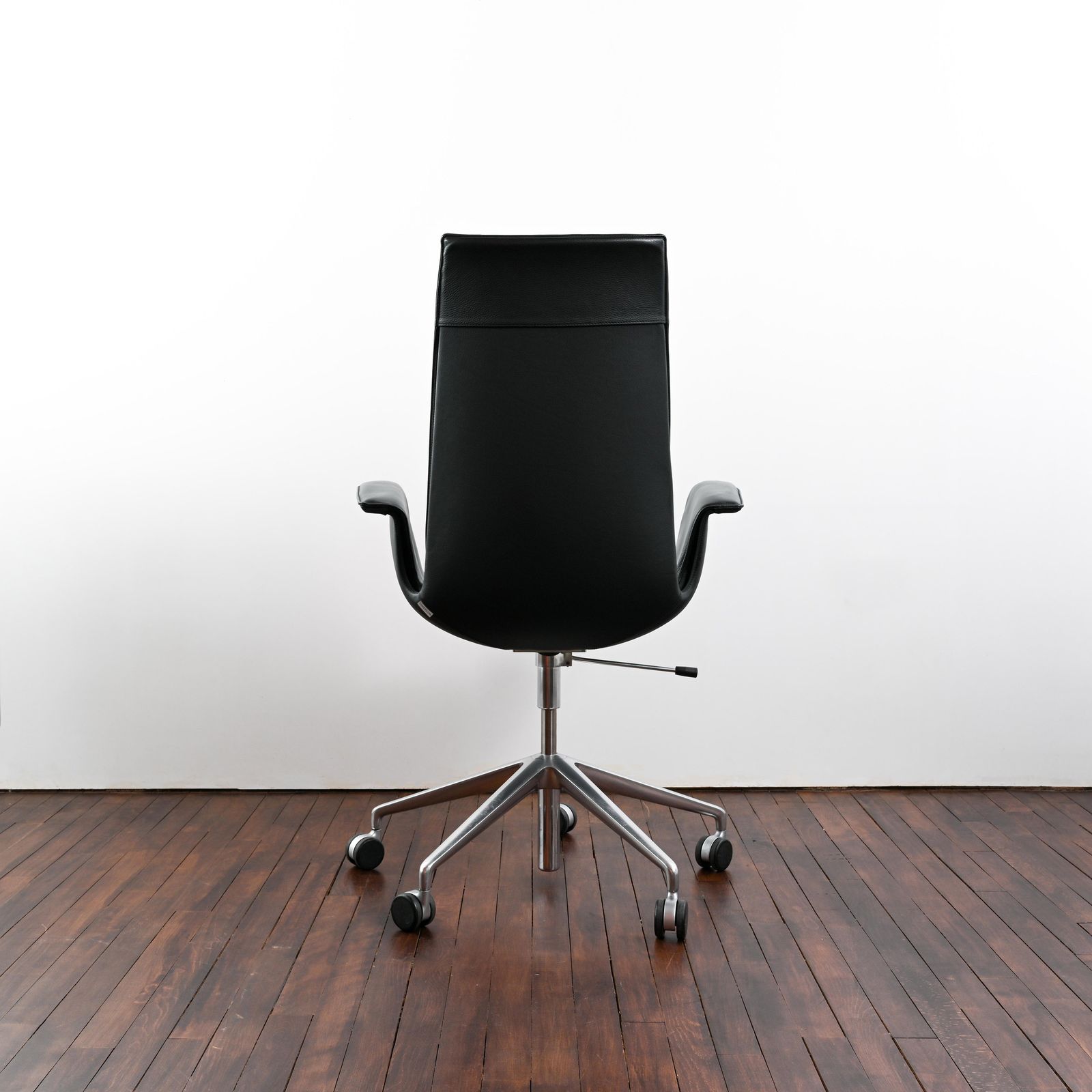 Swivel Chair Pk 6725 5r Produced By Walter Knoll photo 2905.0