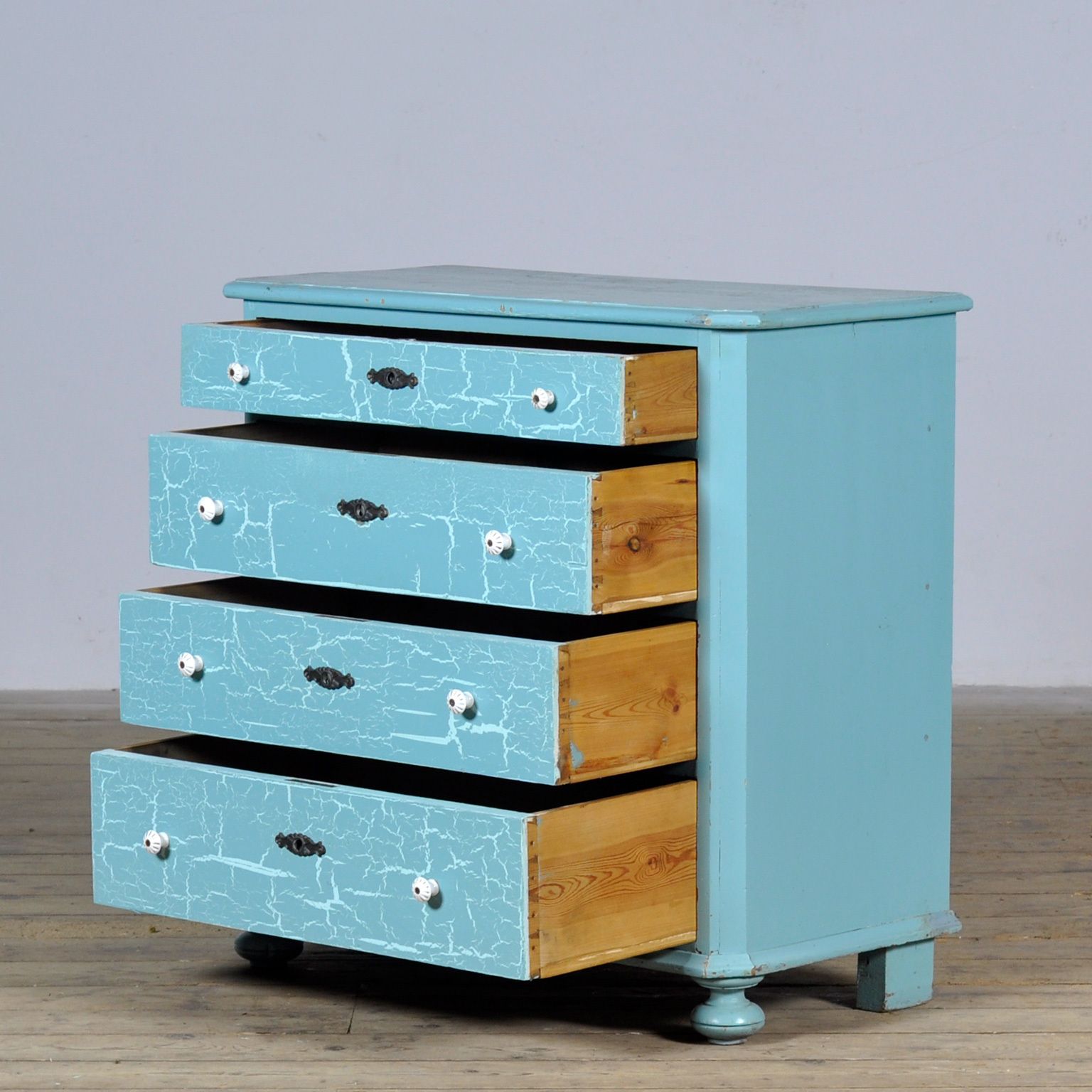 photo furniture Chest Of Drawers, 1920s