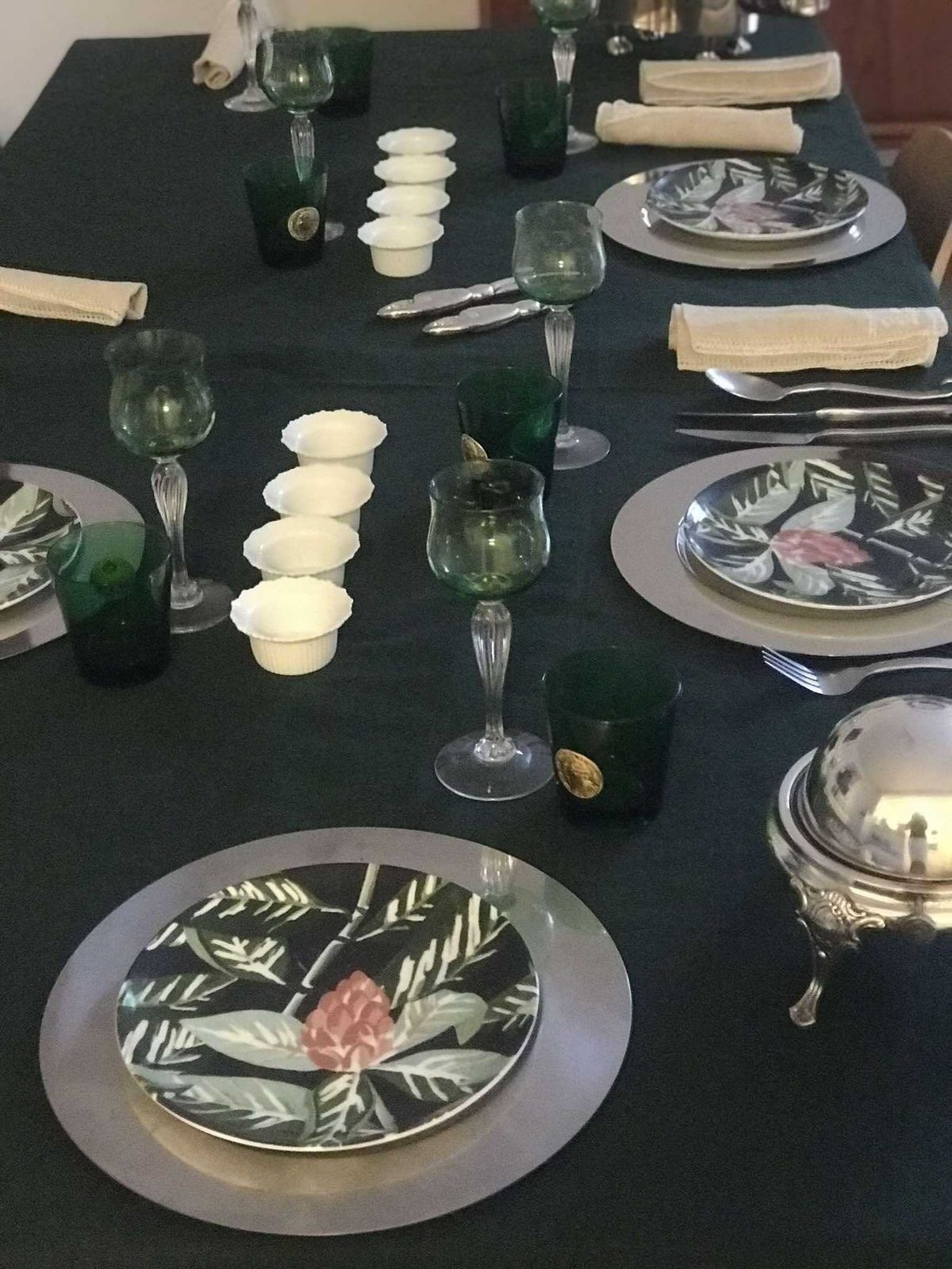 photo for sale Set 4 Dessert Plates Monoprix Entremets,Cake, Cheese, Entree, Salad Plates Black Green Decor Jungle Flowers Tropical Decor
