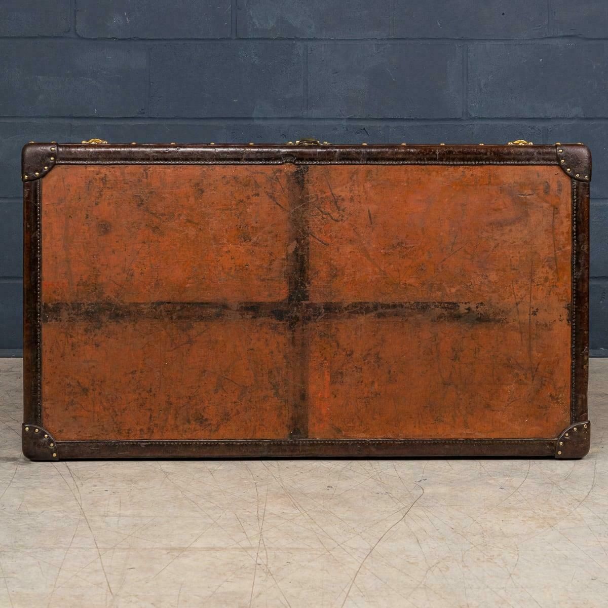 9995.0 Antique 20thc Louis Vuitton "Malle Haute" Trunk In Orange Vuittonite Canvas photo