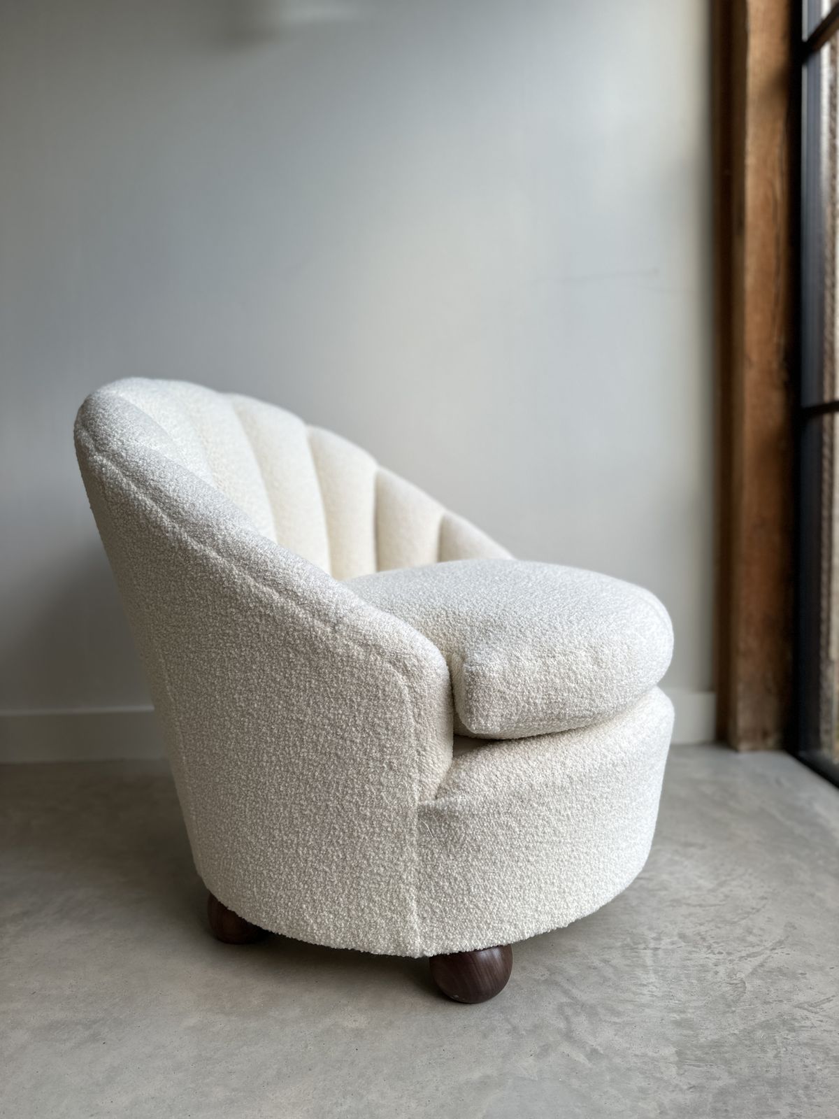 Mid Century Fluted Boucle Tub Chair photo 600.0