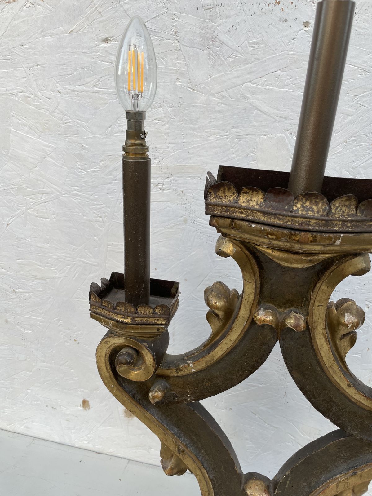 Pair Of Carved, Painted, And Giltwood Three Light Table Lamps Incorporating 19th Century And Later Elements photo vinterior