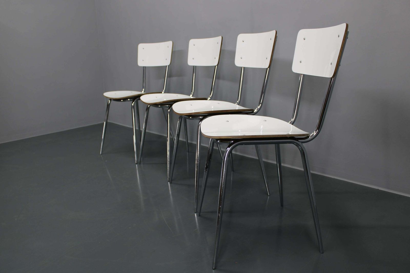 photo vinterior 1970s Set Of Four Dining Chairs And Table , Italy
