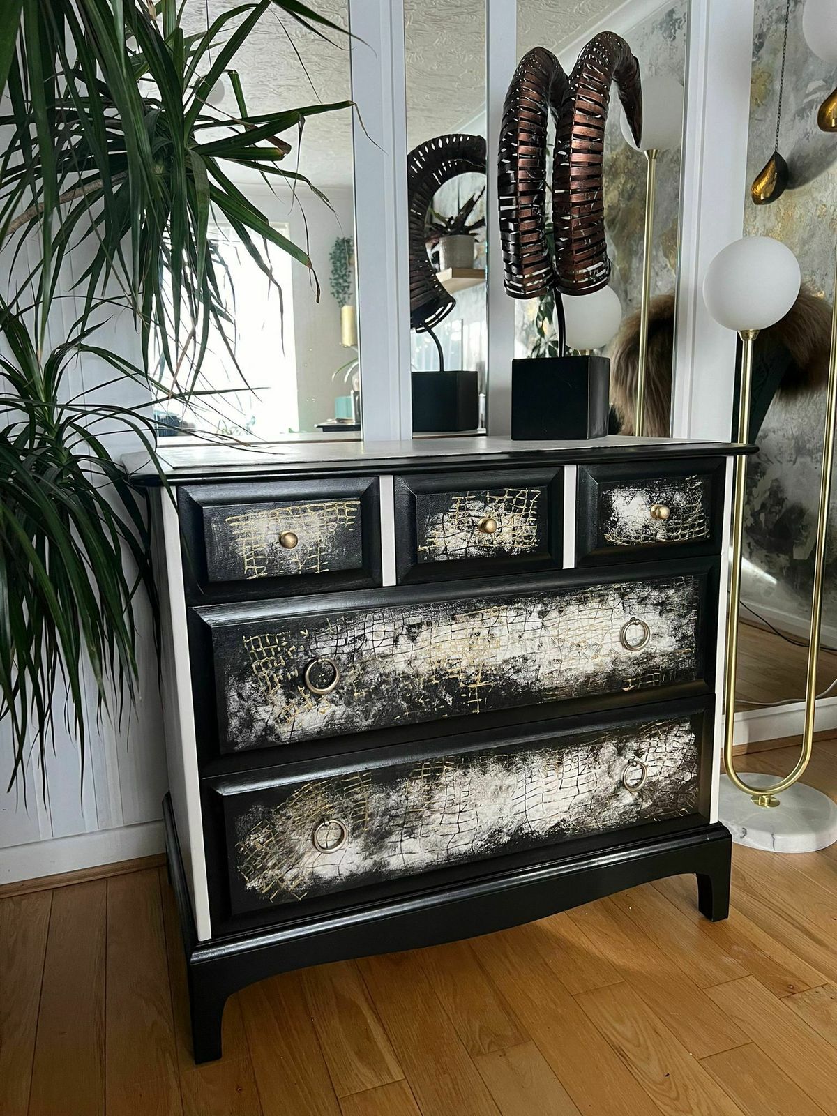 2 Stag Minstrel 3 Over 2 Chest Of Drawers With Original Handles photo buy