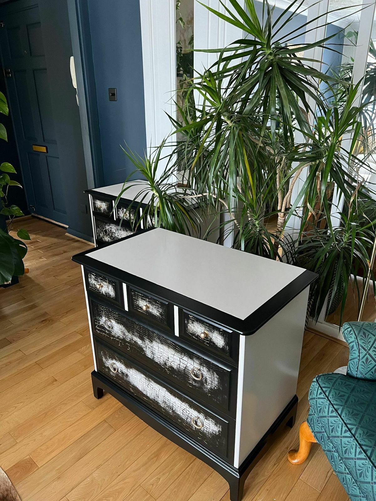 600.0 2 Stag Minstrel 3 Over 2 Chest Of Drawers With Original Handles photo