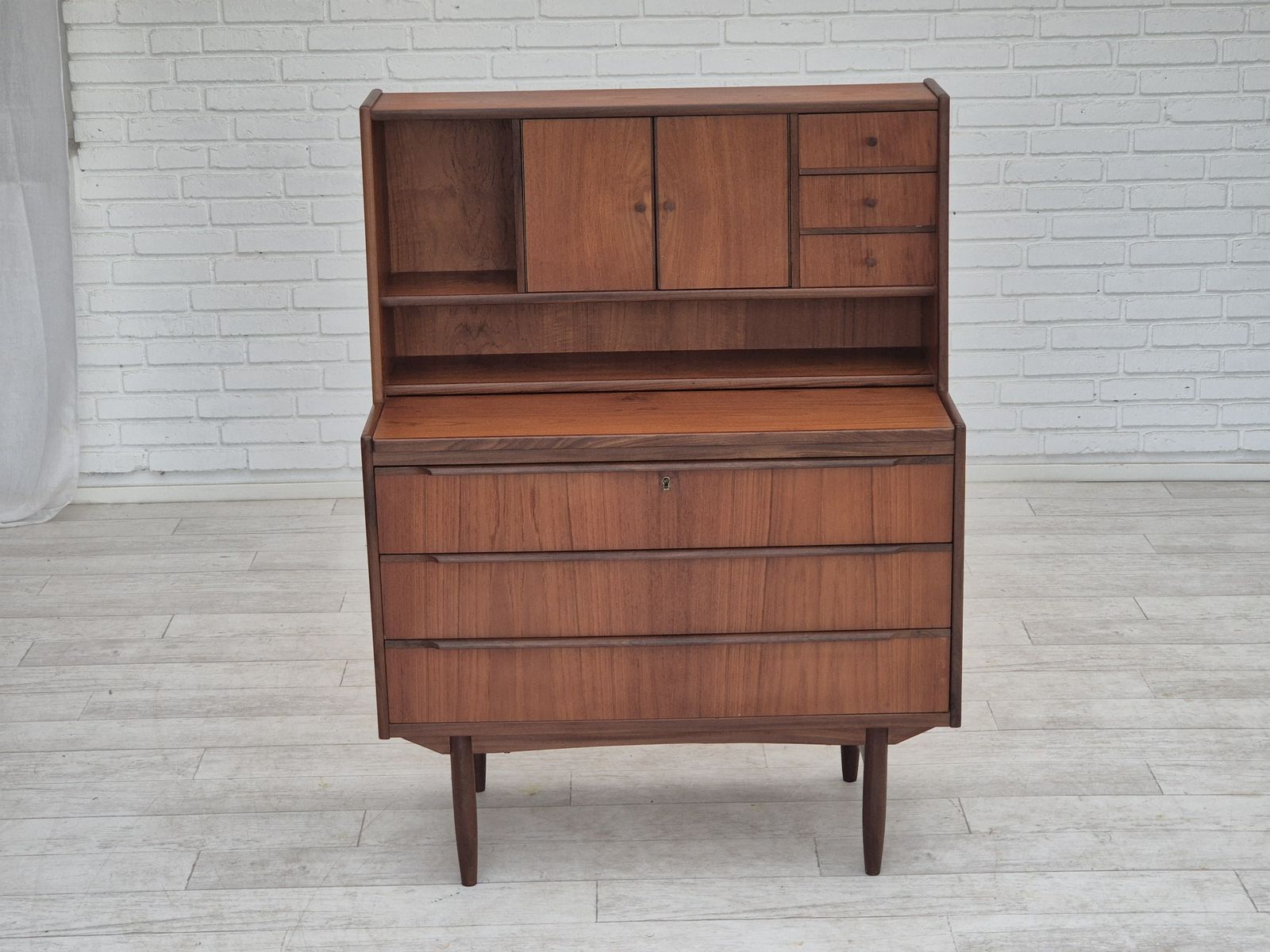 photo furniture 1960s, Danish Chest Of Drawers With A Mirror Inside, Original Condition, Teak Wood.