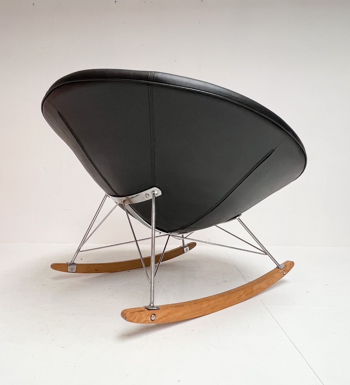 Donut Design Schommelstoel – Donut Design Rocking Chair, After 2000 photo Furniture