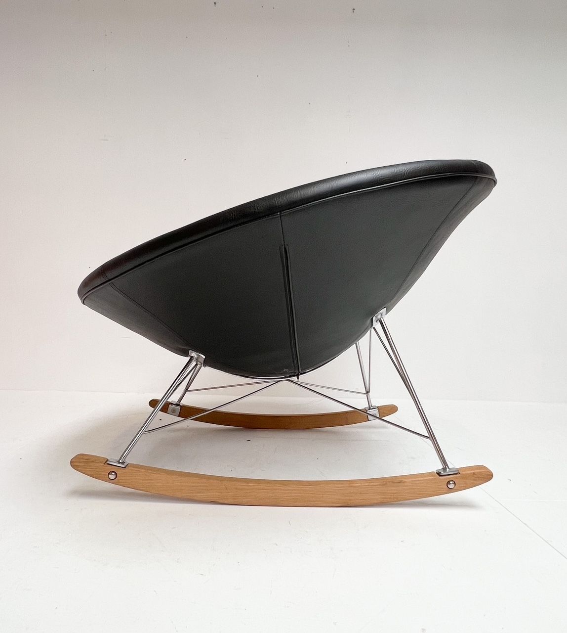 Donut Design Schommelstoel – Donut Design Rocking Chair, After 2000 photo buy