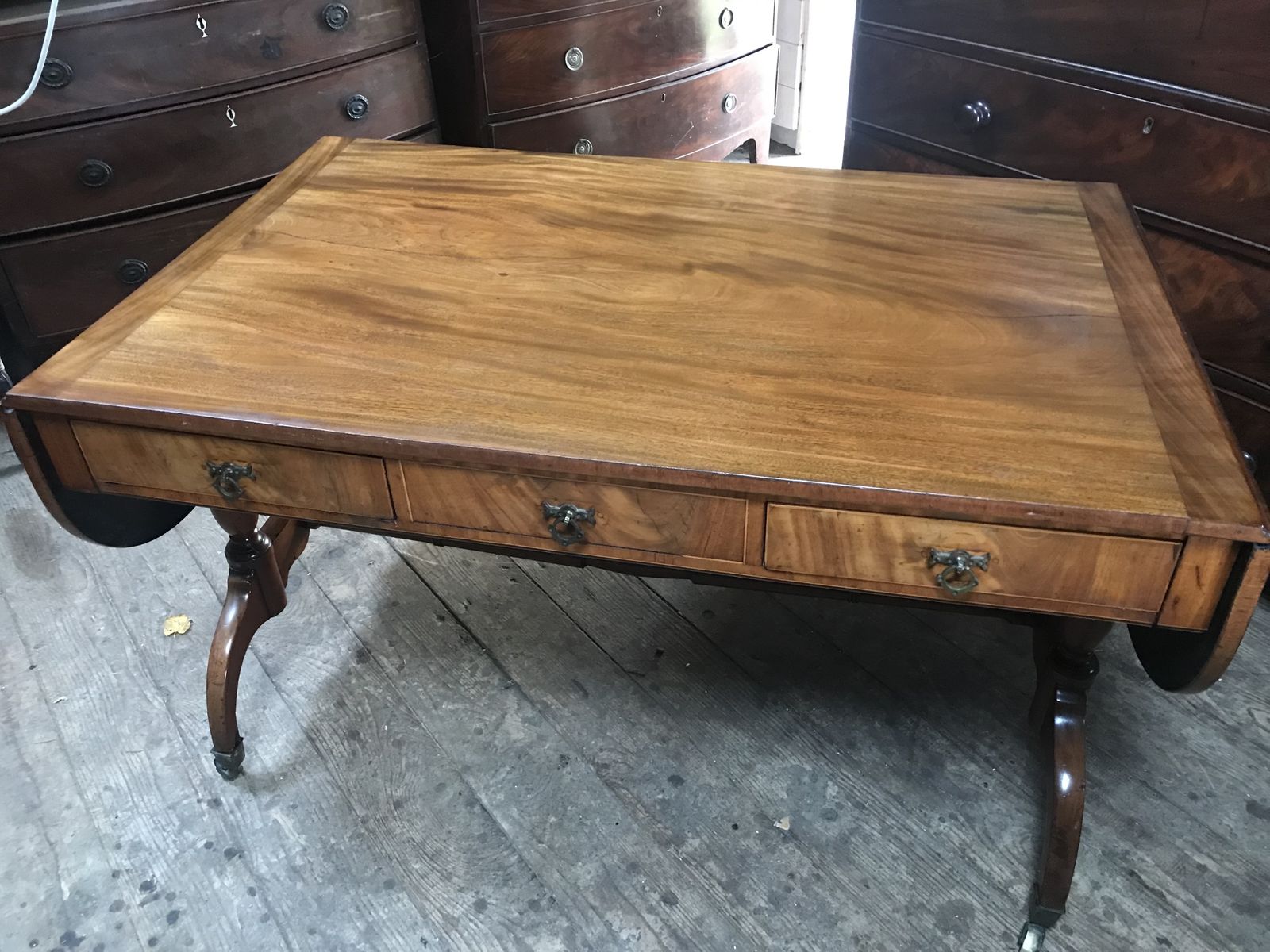 Large Georgian Mahogany Table From A Very Exclusive Country House / Hotel . photo buy