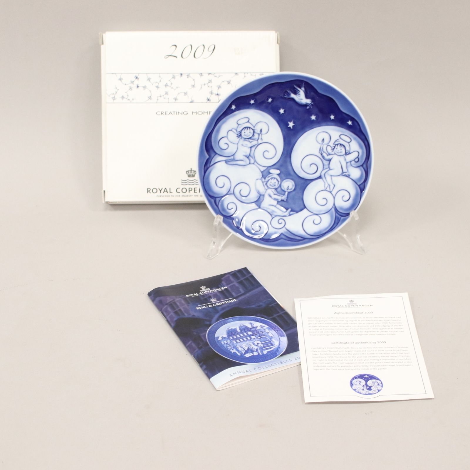 Royal Copenhagen Plate Christmas Kids Blue Porcelain 2009