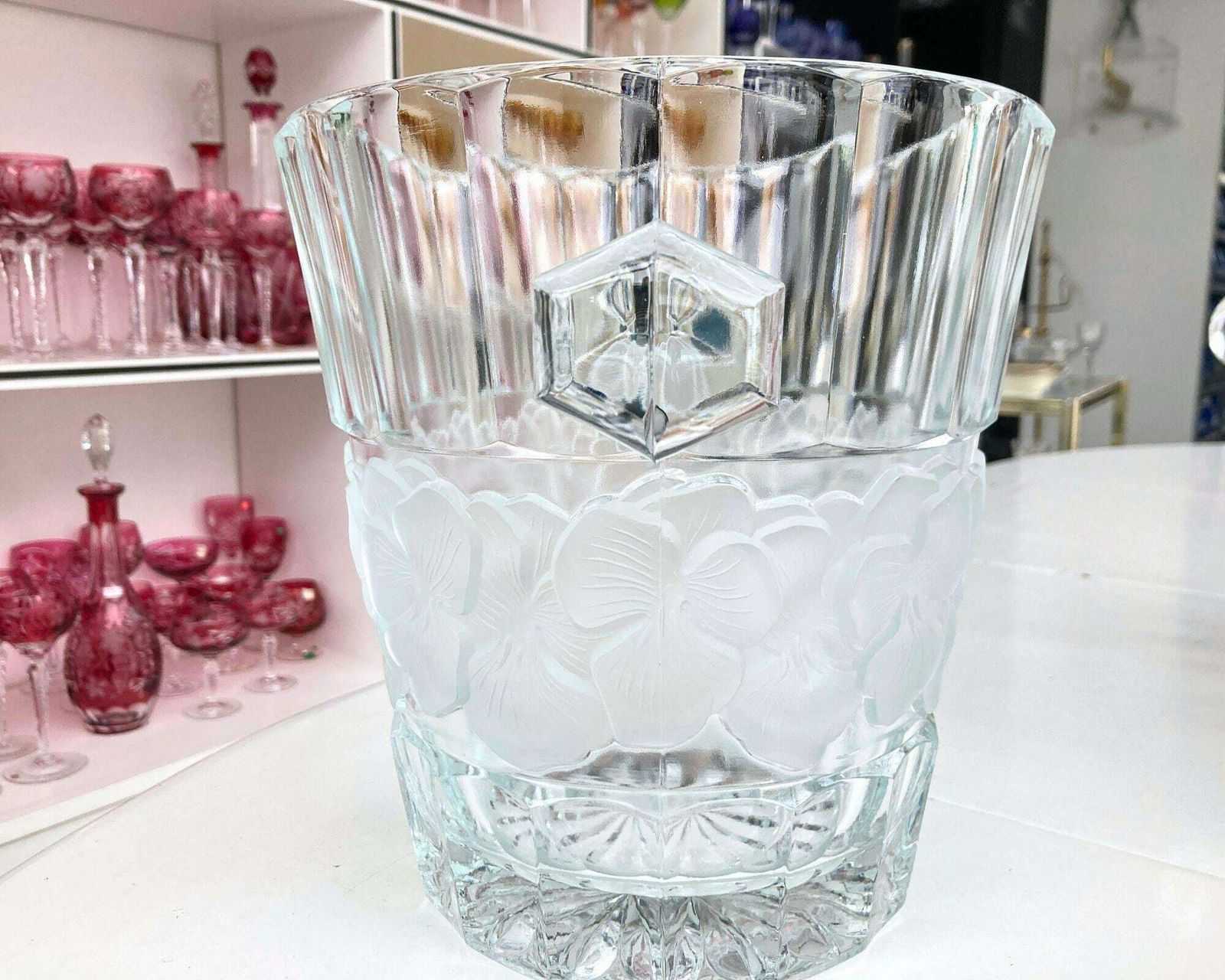 Franse Champagnekoeler | Grote Kristallen Flessenkoeler | Lalique Stijl photo vinterior