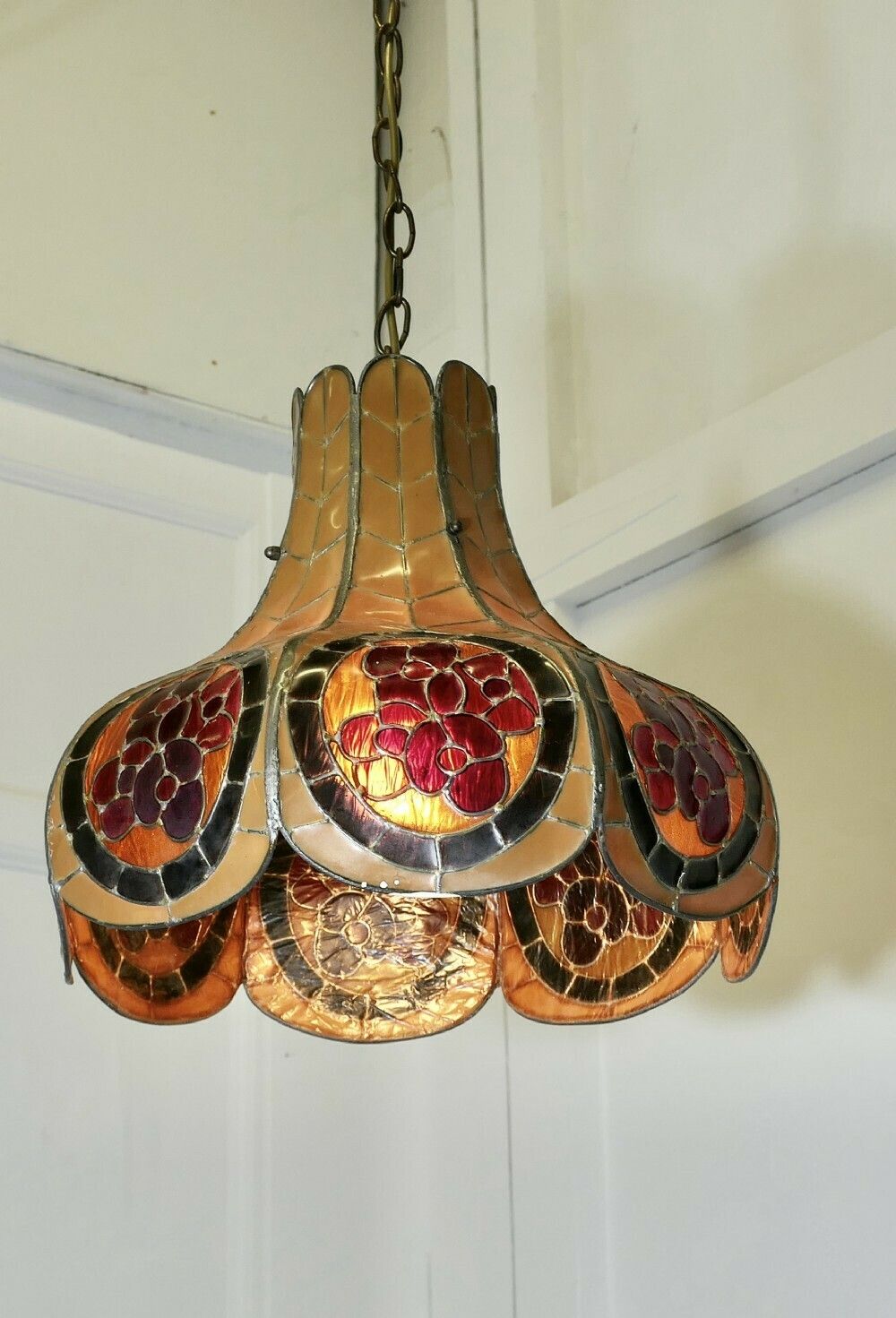 Pop Art Classic, A 1960s Tiffany Style Moulded Leaded Ceiling Shade photo furniture