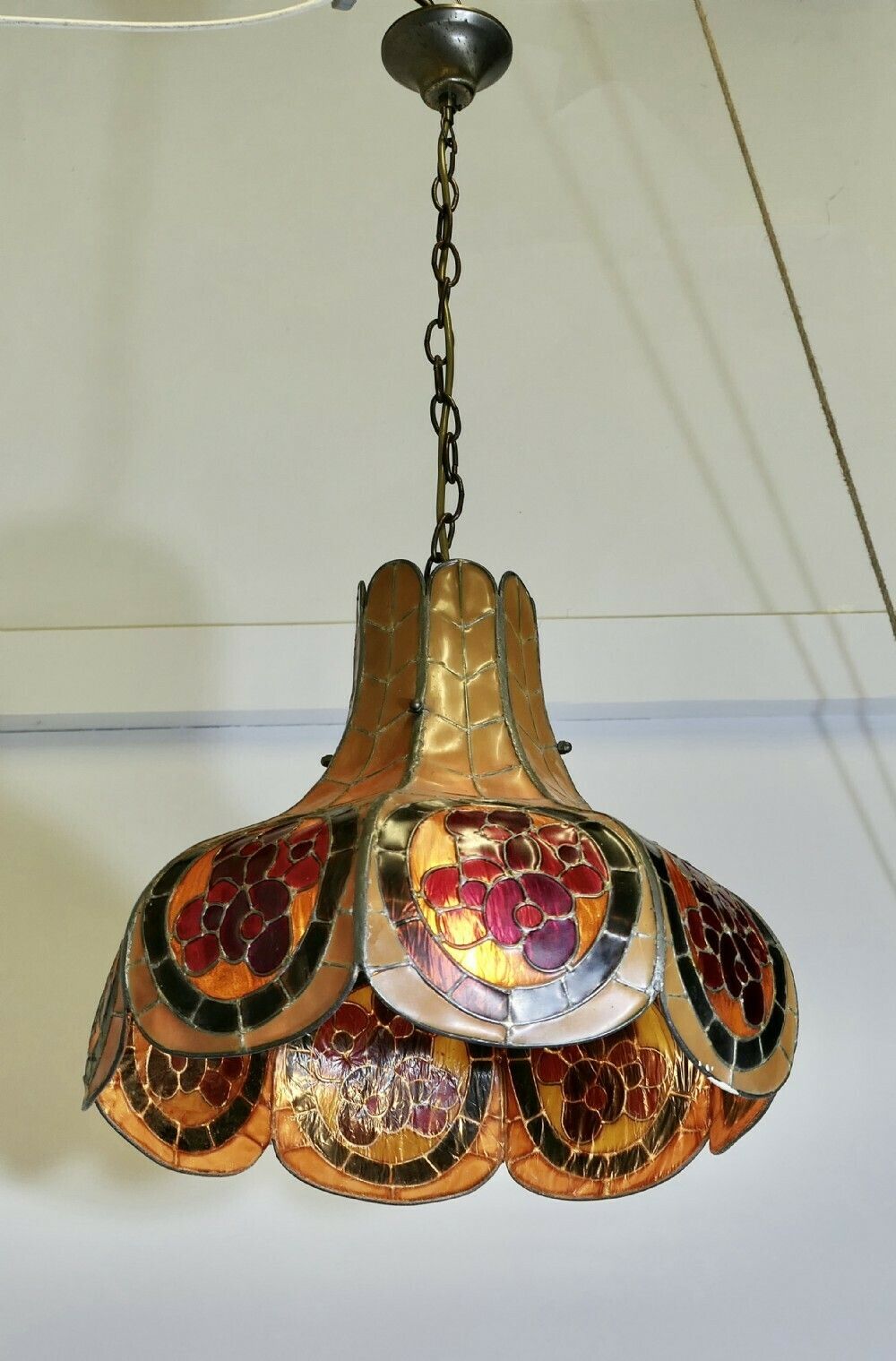 Pop Art Classic, A 1960s Tiffany Style Moulded Leaded Ceiling Shade photo 420.0