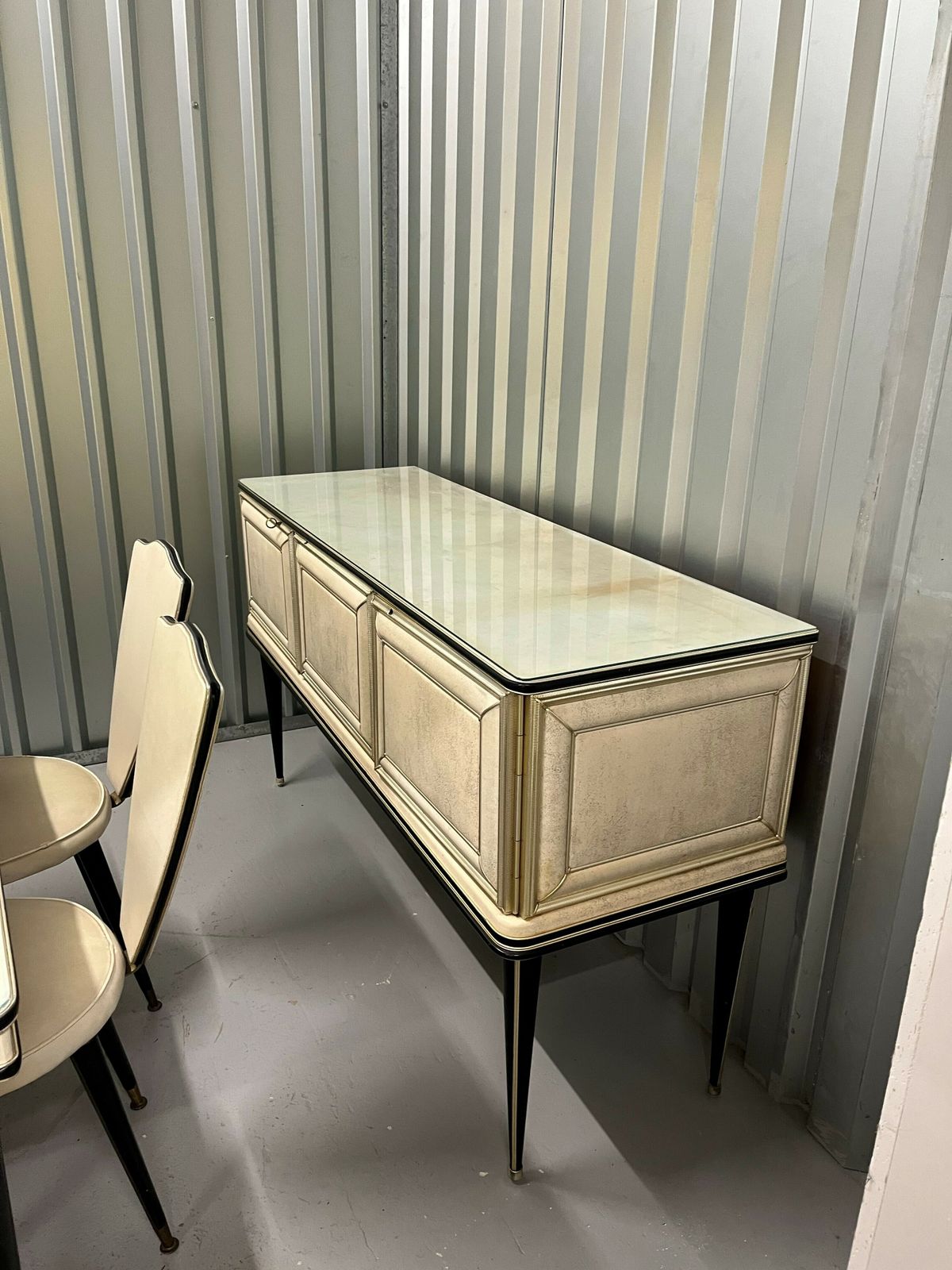 Umberto Mascagni Dining Room Set photo furniture