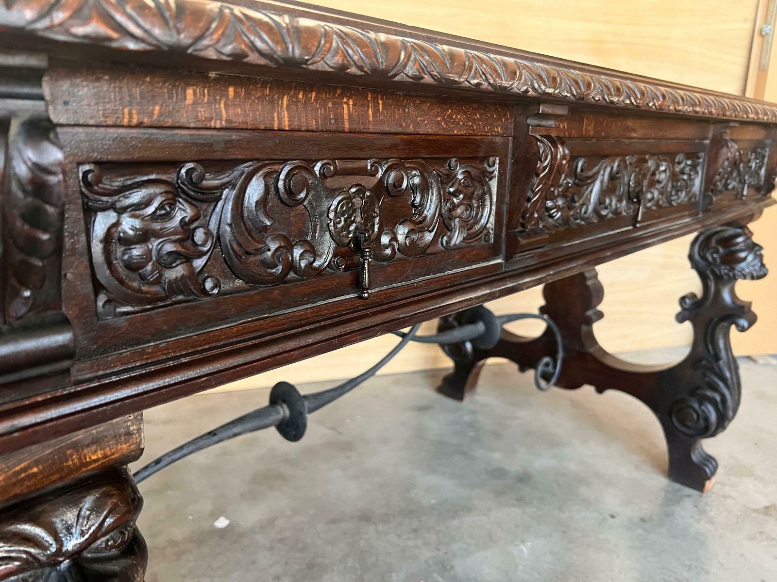 photo vintage Table de bibliothèque ou bureau baroque espagnol à deux faces en chêne, XIXe siècle