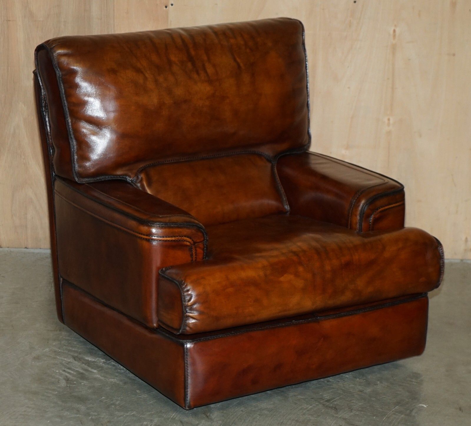photo vinterior Vintage Ralph Lauren USA Restored Hand Dyed Brown Leather Sofa Armchair Suite