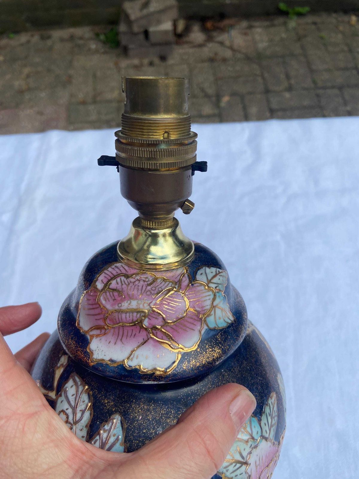 Original Vintage C A Lighting Oriental Ginger Jar Style Table Lamp   Navy And Gold With Pink Bold Flowers   Working Condition photo for sale