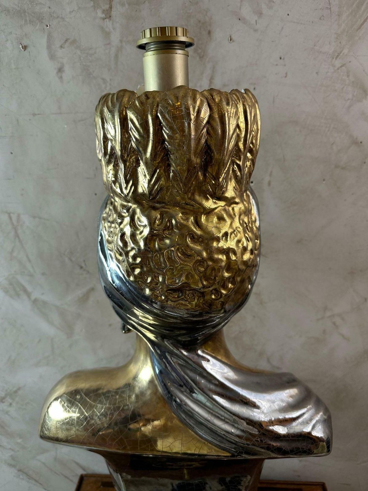 photo furniture Mid Century Italian Ceramic African Women Table Lamp, 1960s