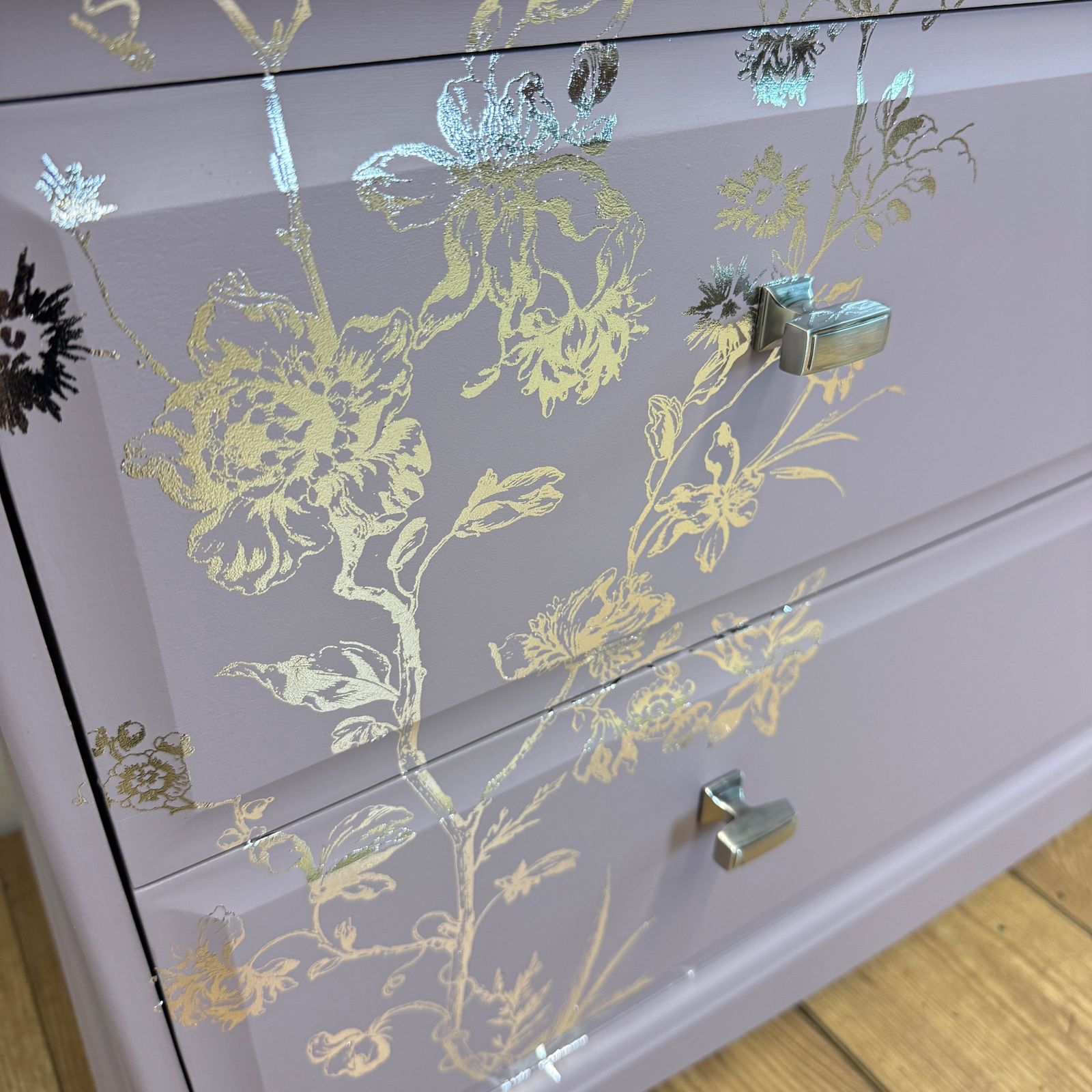 Lilac And Silver Stag Minstrel Chest Of Drawers photo 565.0