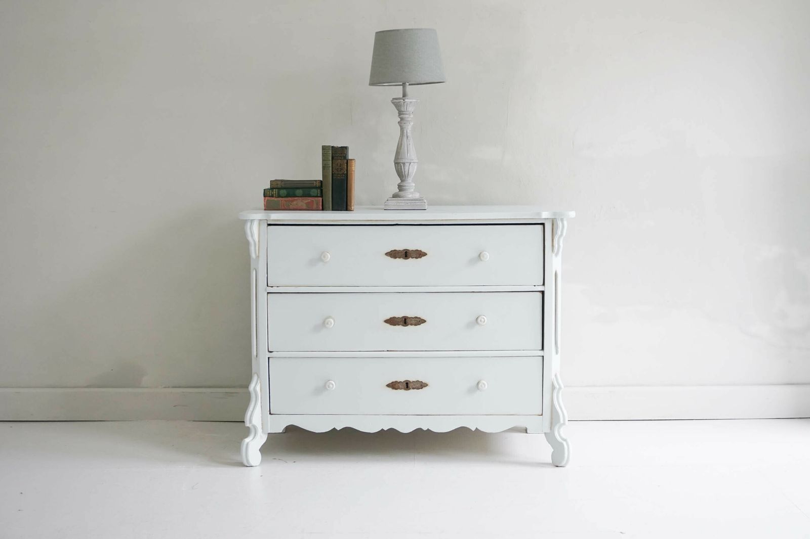 Continental Chest Of Drawers