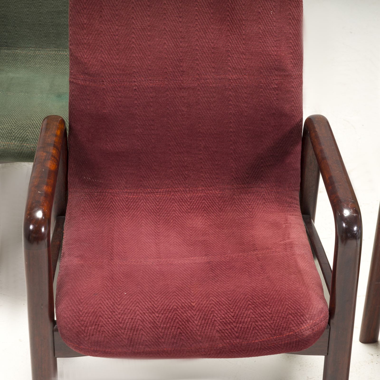 photo furniture Dyrlund 1980s Rosewood Conference Armchair