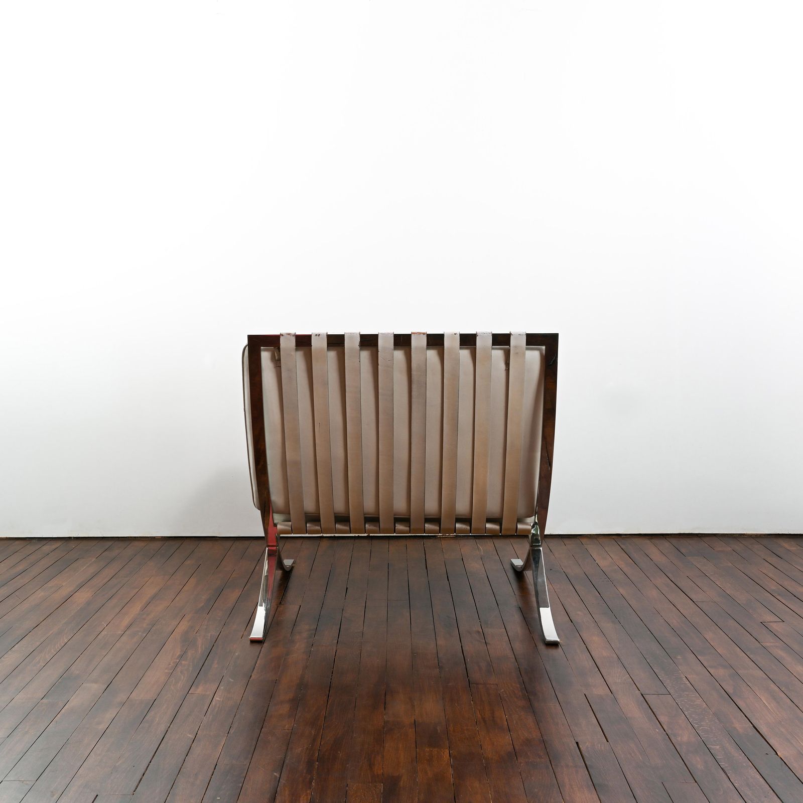 Barcelona Chair In Off White Leather Designed By Ludwig Mies Von Der Rohe photo for sale