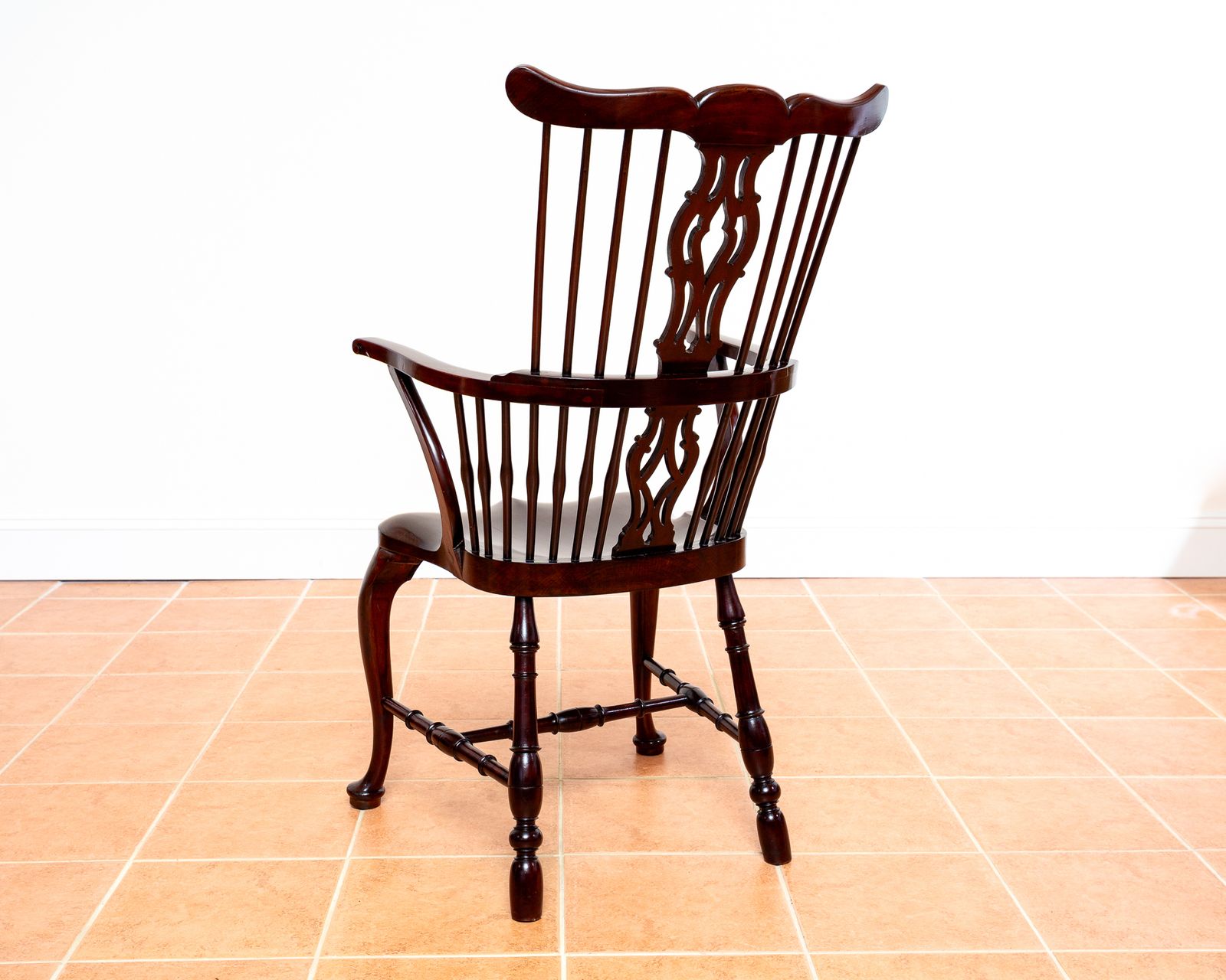 photo furniture Fine Thames Valley Windsor Chair Mahogany 18th Century Fine Antiques Windsor Armchair Country House Antiques Stamped Windsor Chair 1790 1810