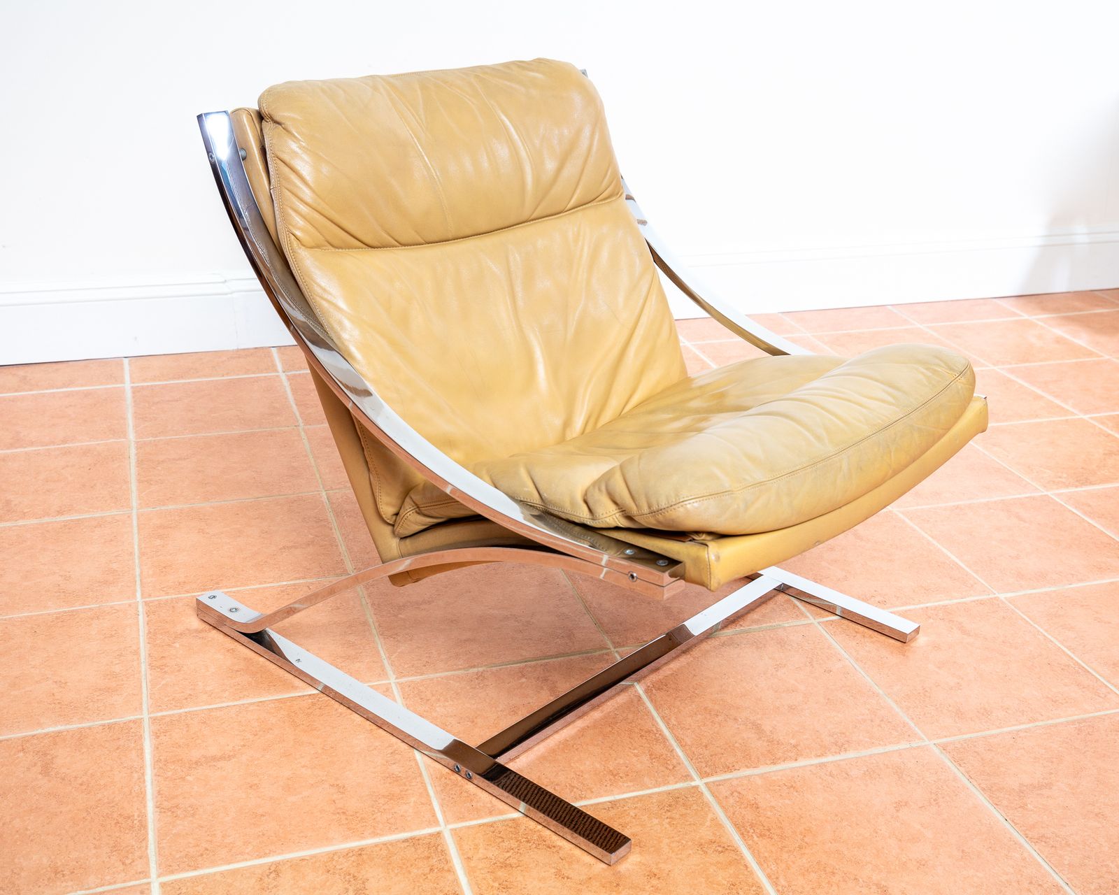 photo vinterior Zeta Leather Chair By Paul Tuttle For Strassle Cream Leather Chrome Cantilever 1970s Space Age Mcm Mid Century Modernist Rocket Launcher Chair Z Chair