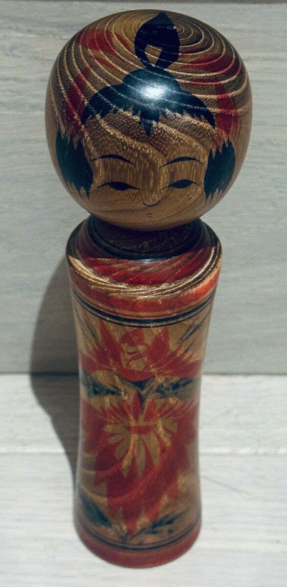 Small Vintage Grained Japanese Traditional Kokeshi Doll photo for sale
