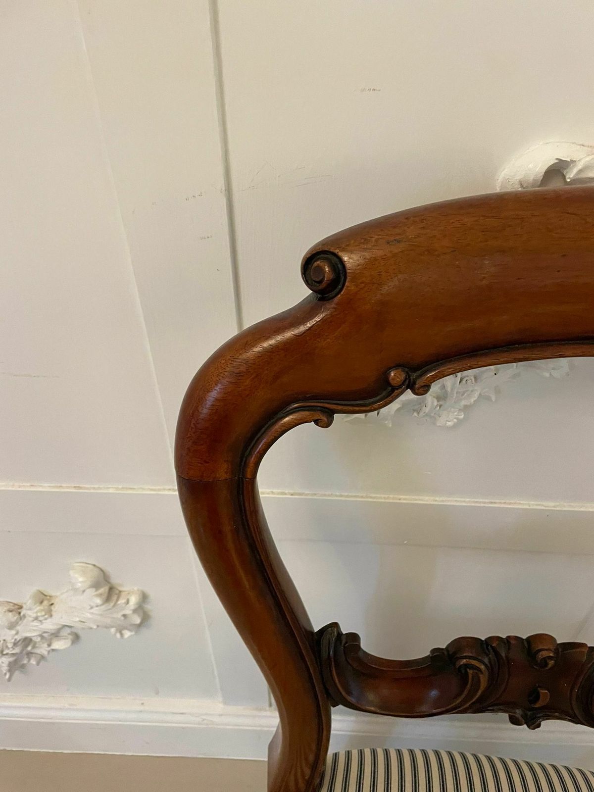 Antique 19th Century Mahogany Carved Set Of 6 Dining Chairs photo vinterior