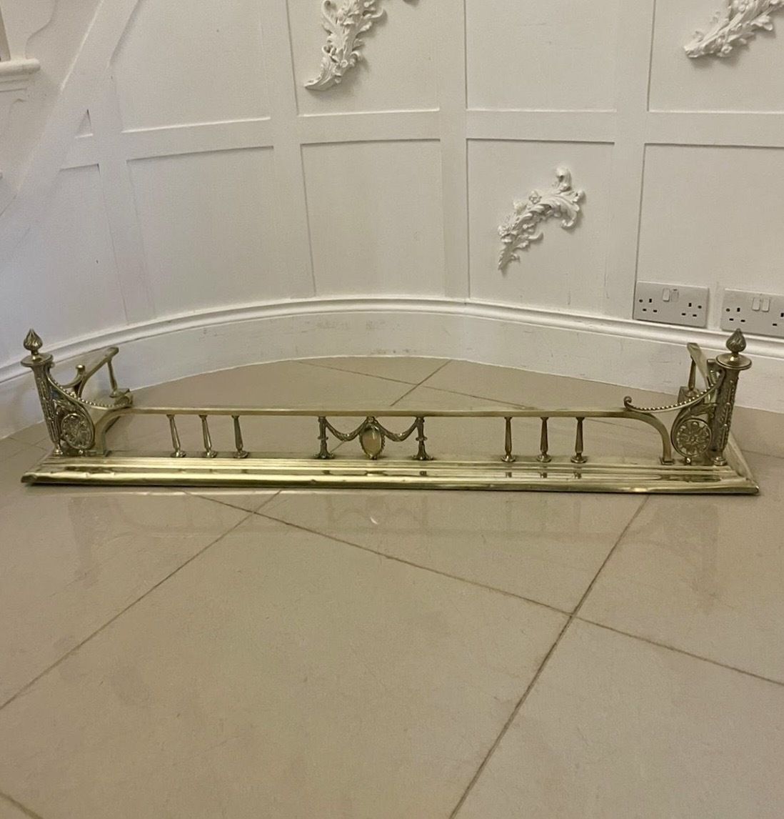 Antique 19th Century Quality Ornate Brass Fender