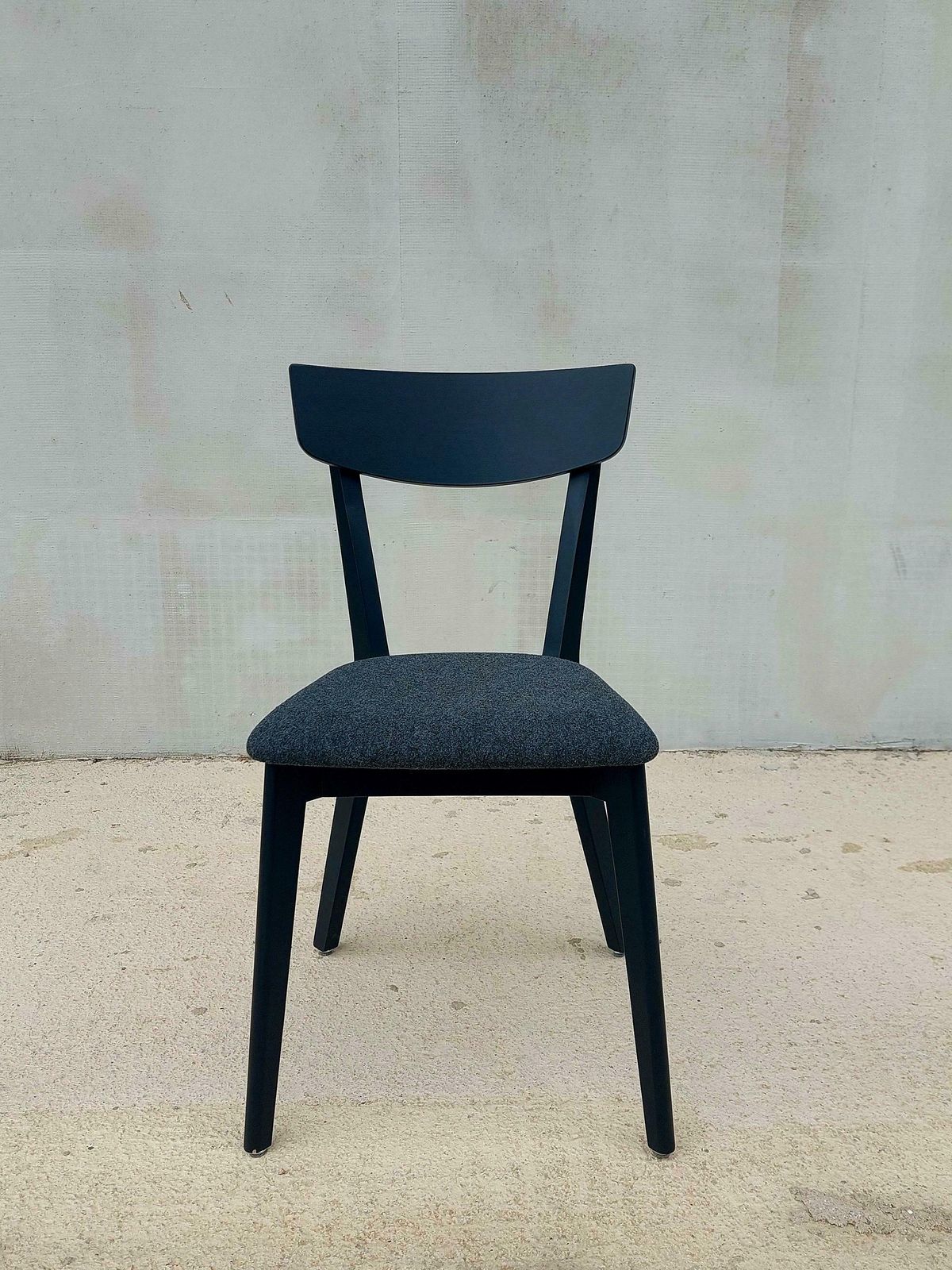 photo furniture Retro Chair / Retro Dining Chair / Retro Furniture / Retro Ambience / Retro Home / Mid Century Modern / Mcm Chair / Mcm Home /70's