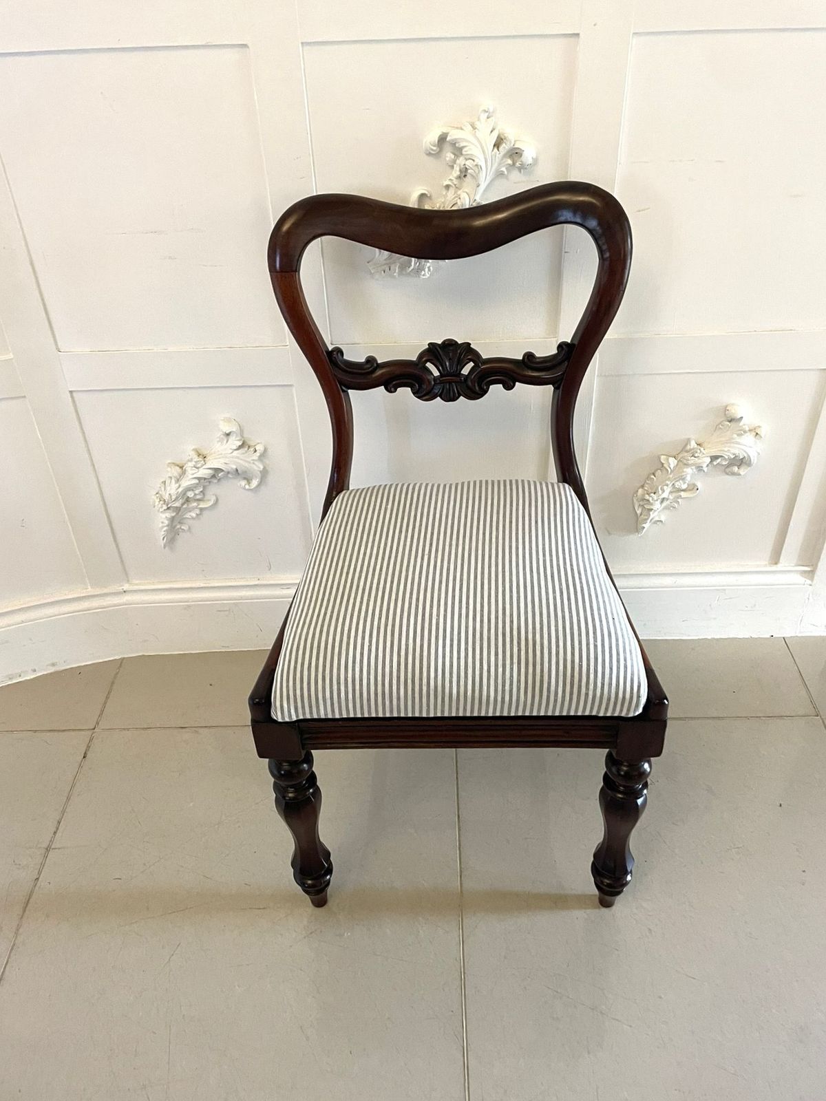 Set Of 4 Antique 19th Century Quality Mahogany Dining Chairs photo vinterior