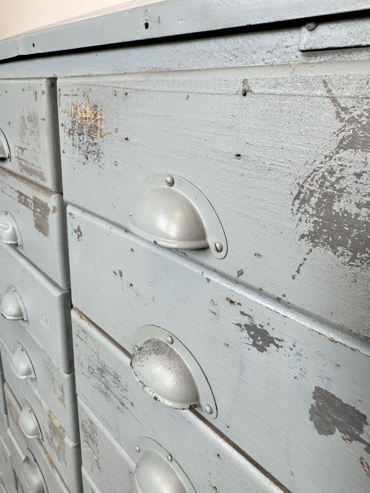 Grey Industrial Chest Of Drawers, 1960s, 2x photo vinterior