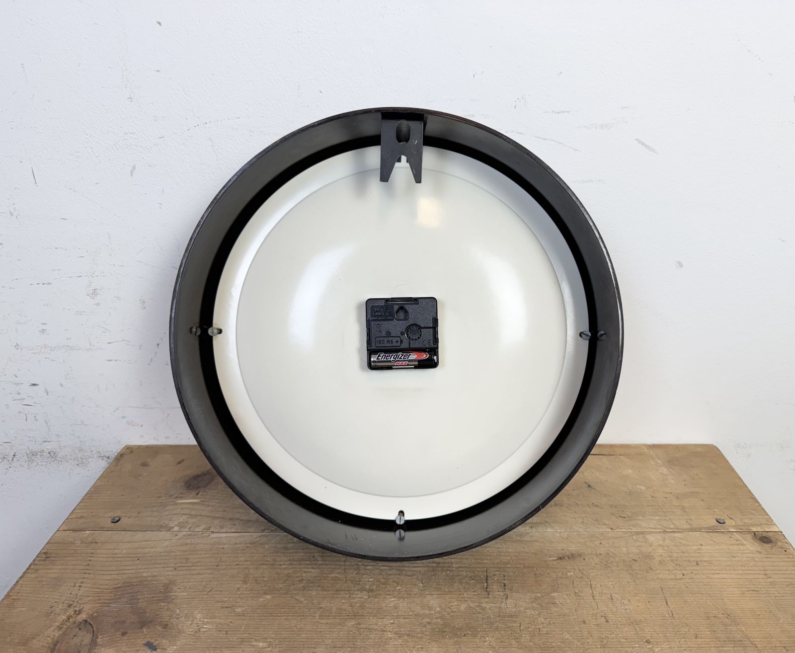 Industrial Bakelite Factory Wall Clock From Pragotron, 1960s, 9x photo vinterior
