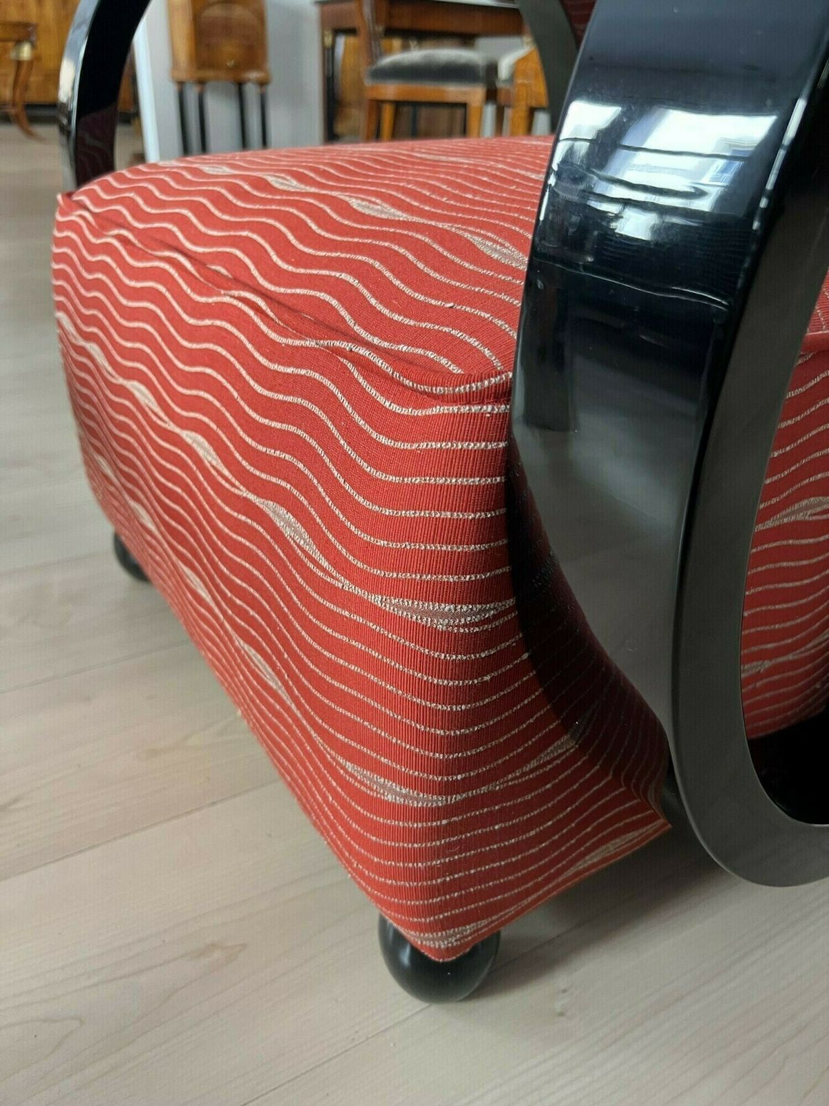 photo vinterior Art Deco Club Chair, Black Lacquer And Red Fabric, France Circa 1930