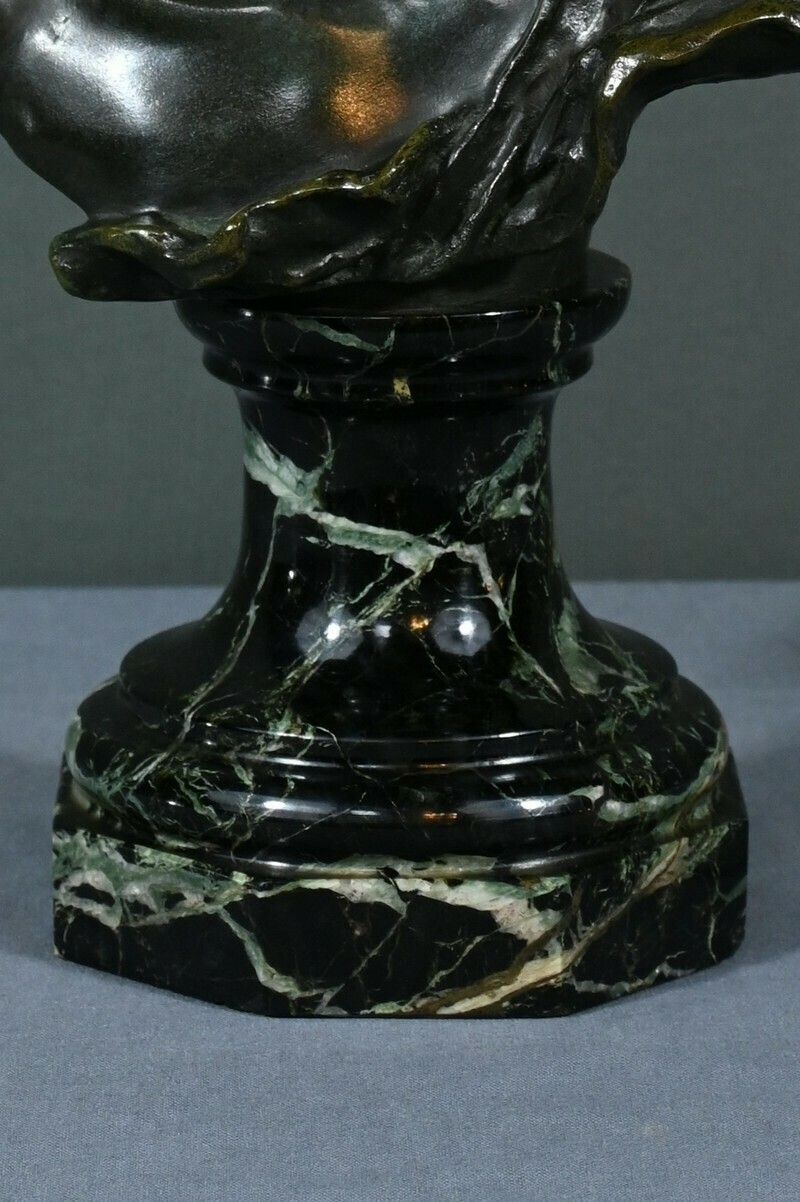 photo furniture Bronze “Laughing Child”, Signed A.Injalbert – Late 19th Century