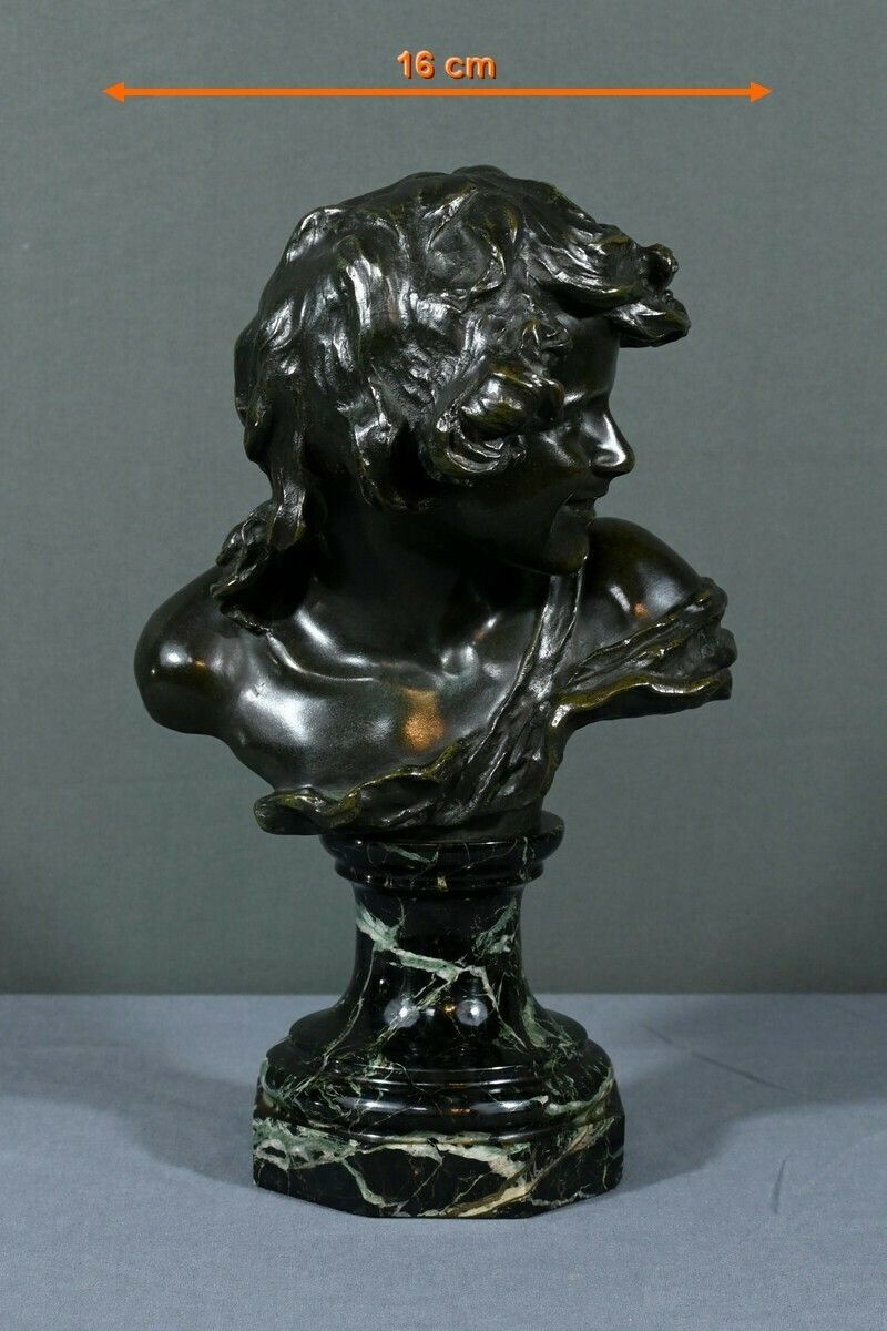 photo vintage Bronze “Laughing Child”, Signed A.Injalbert – Late 19th Century