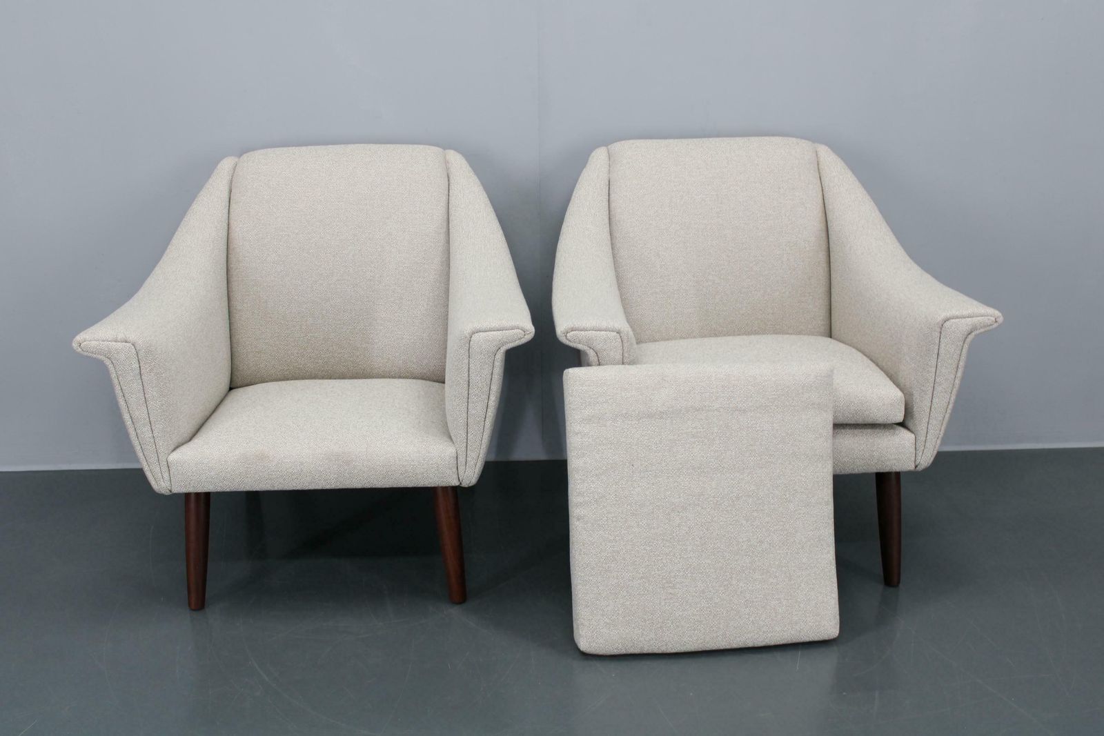 photo vinterior 1960s Pair Of Danish Restored Armchairs