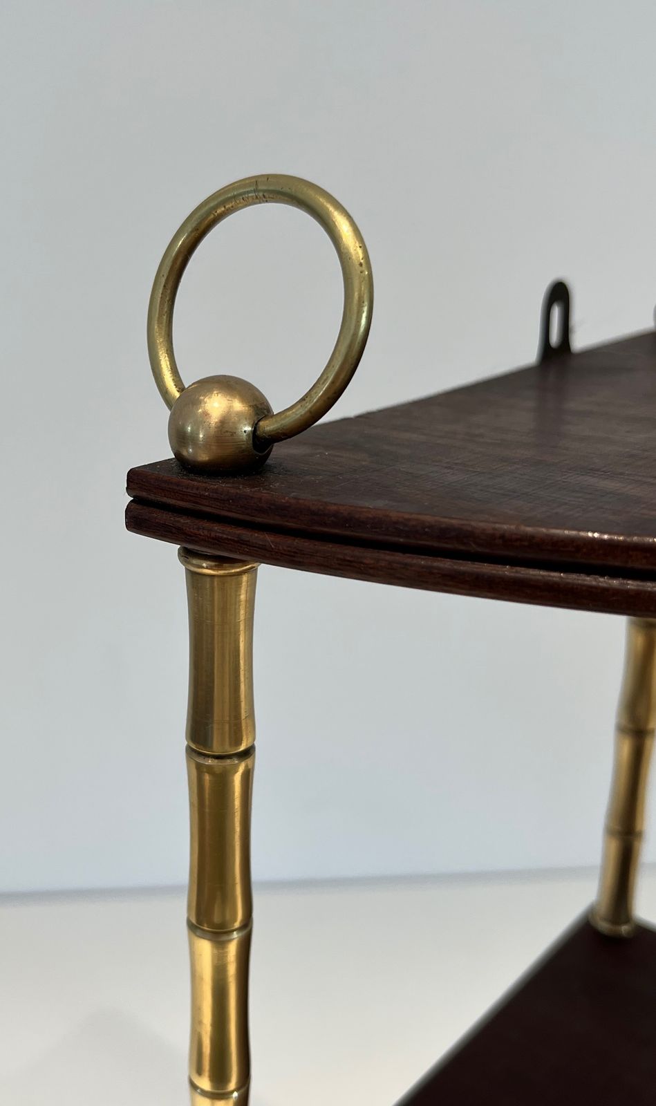 Corner Shelf In Faux Bamboo And Mahogany Brass In The Style Of Maison Baguès photo 980.0