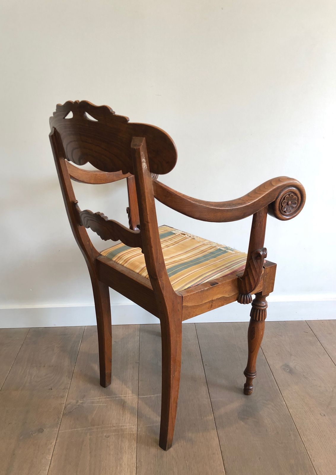 photo furniture English Regency Mahogany Desk Chair With Swan Neck Decor