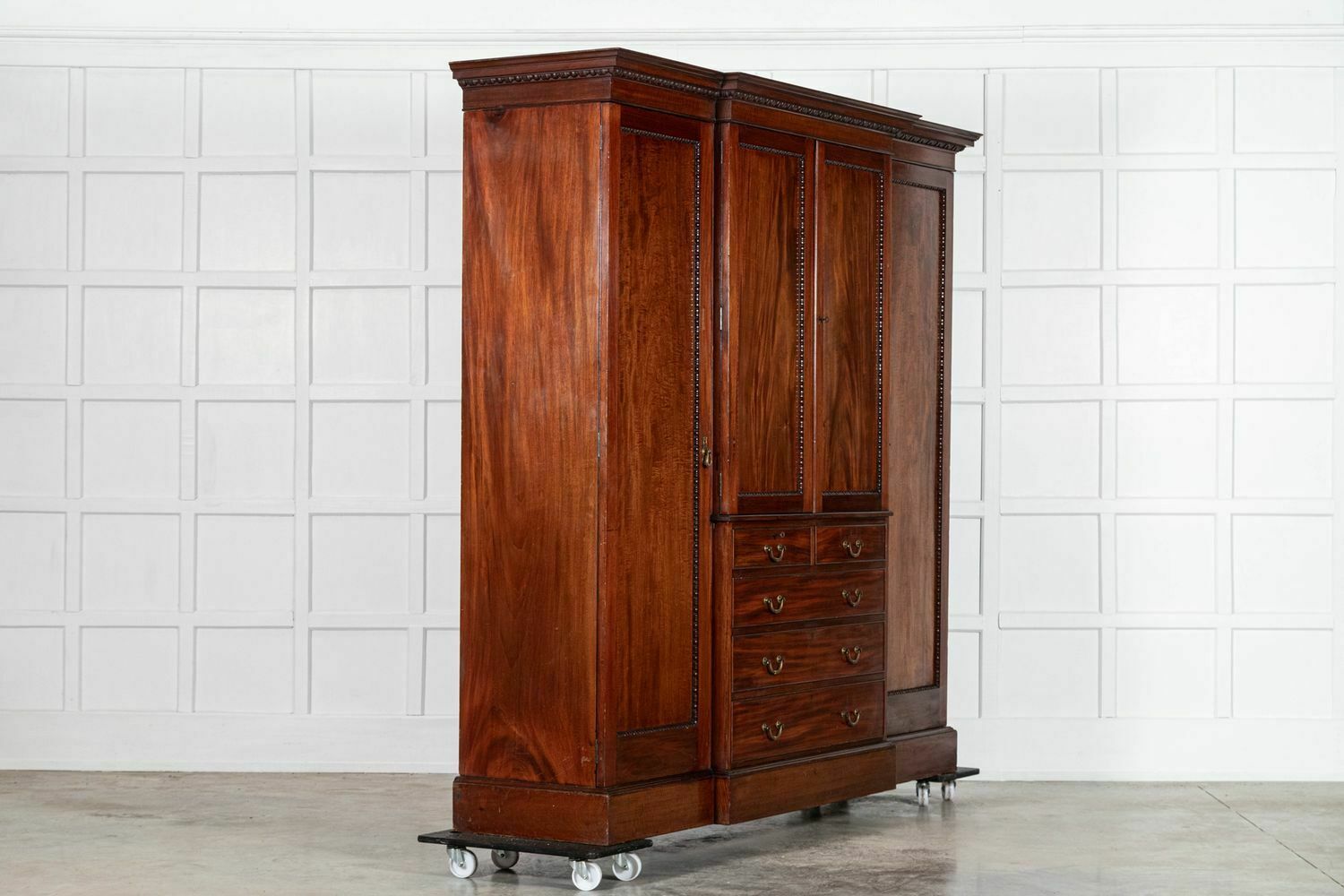 Large English 19thc Mahogany Triple Wardrobe   photo 5118.0